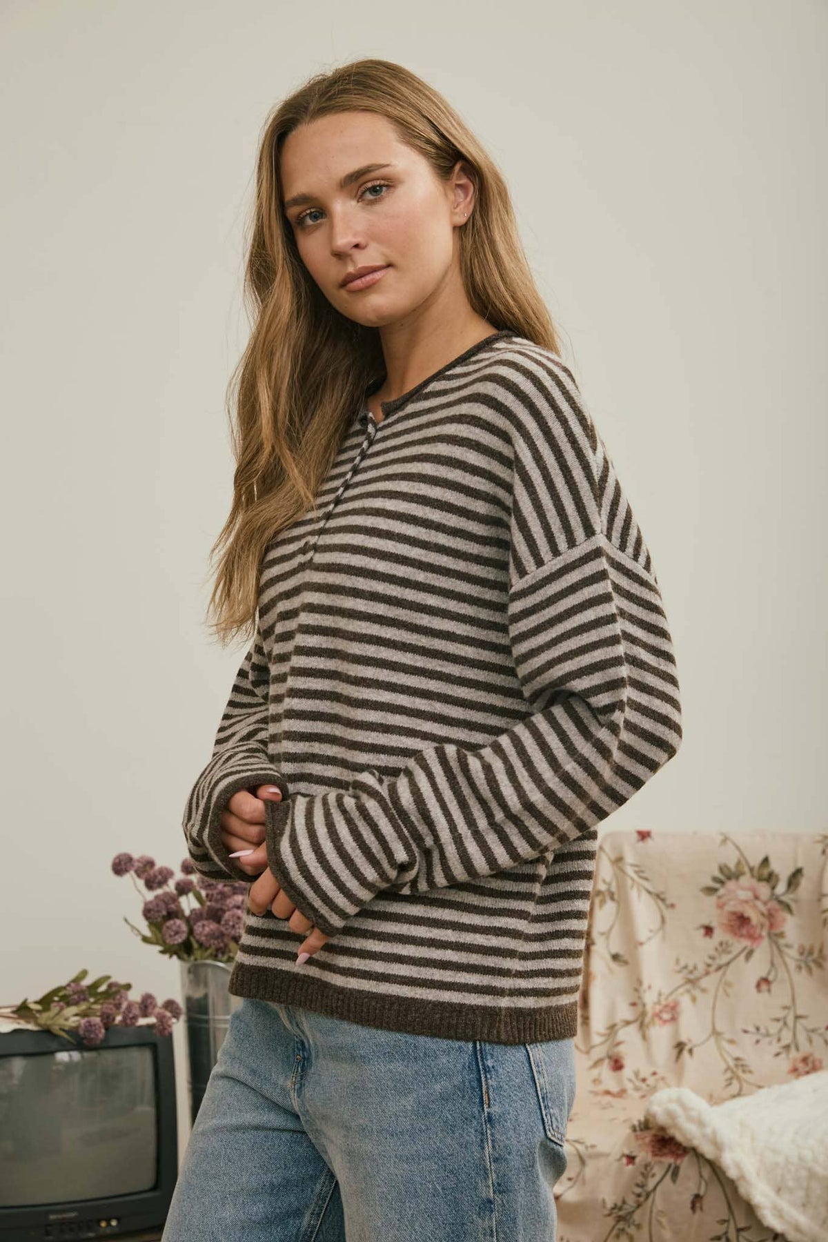 BUTTON HENLEY STRIPE LONG SLEEVE DROP SHOULDER SWEATER : DEEP BROWN