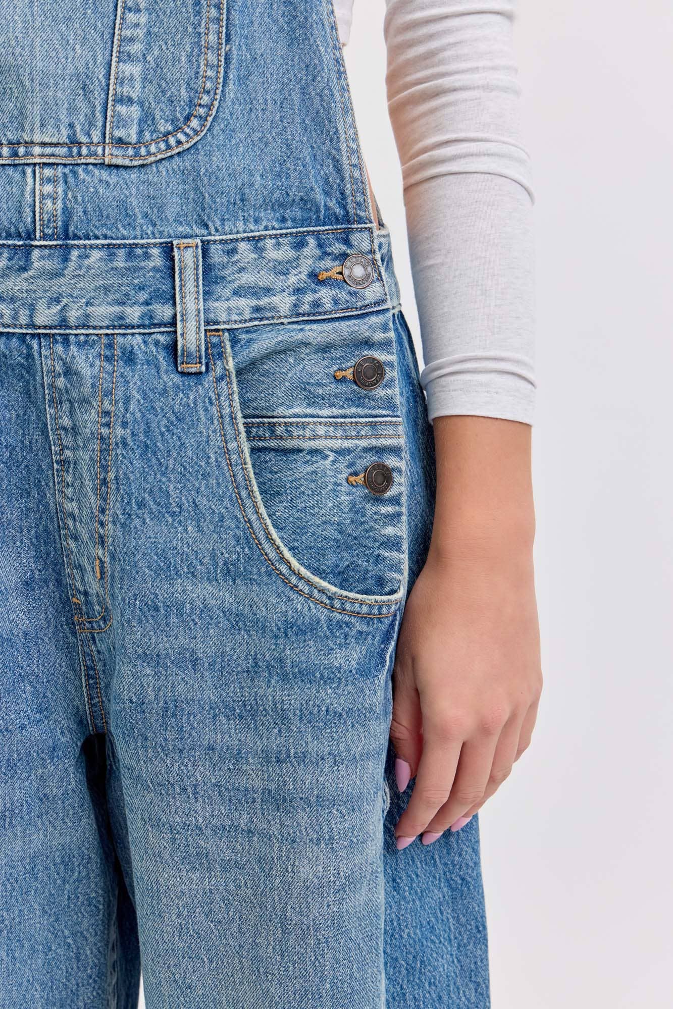 Mid Waisted Barrel Overall: Medium Wash