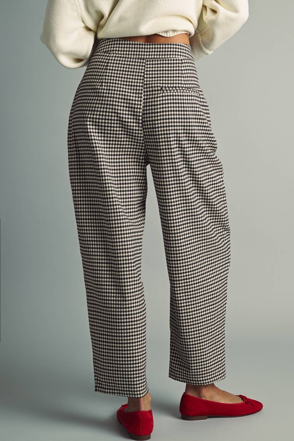 PLAID PATTERN BARREL PANTS: BROWN/BLACK
