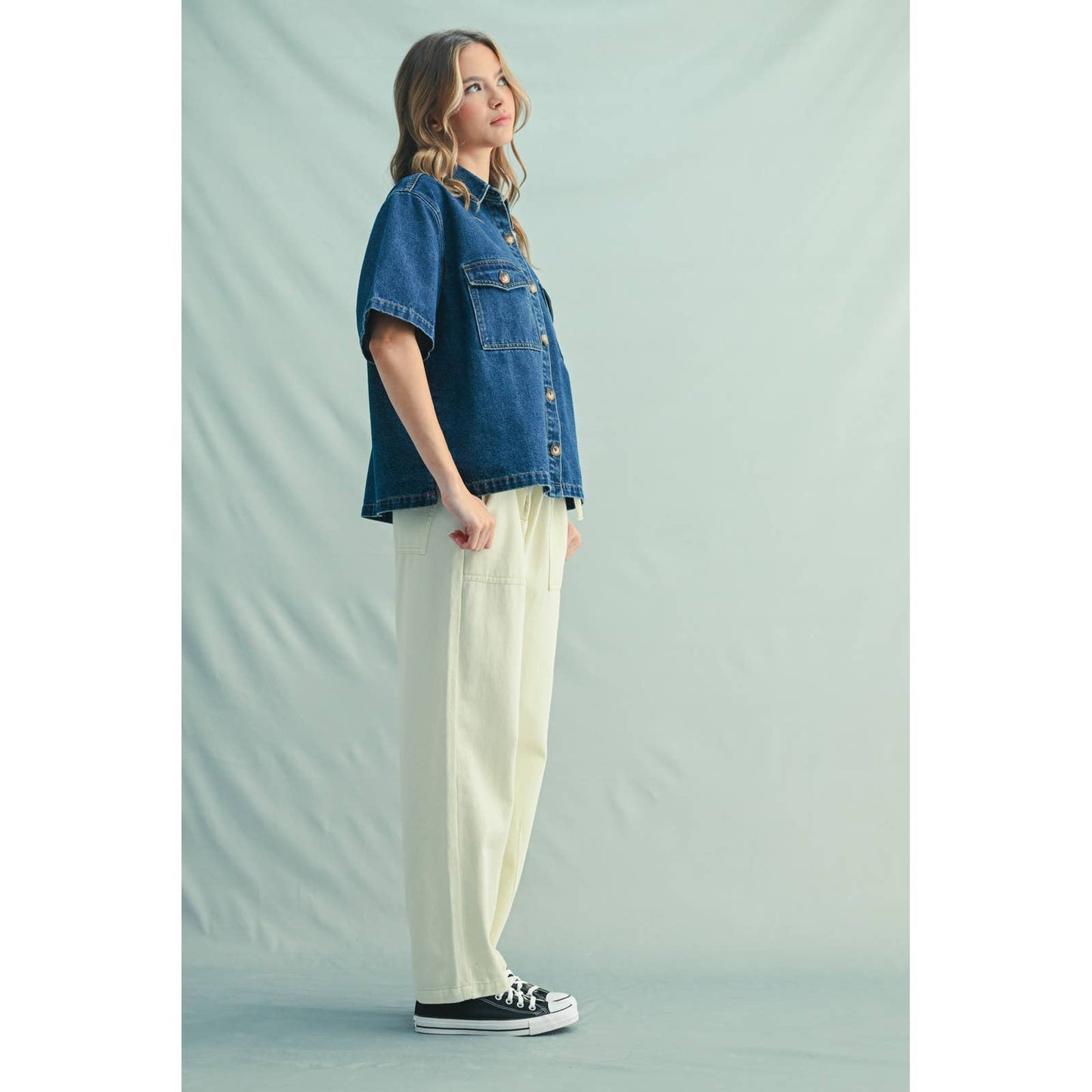 BUTTON-UP DENIM SHIRT: D.DENIM / S