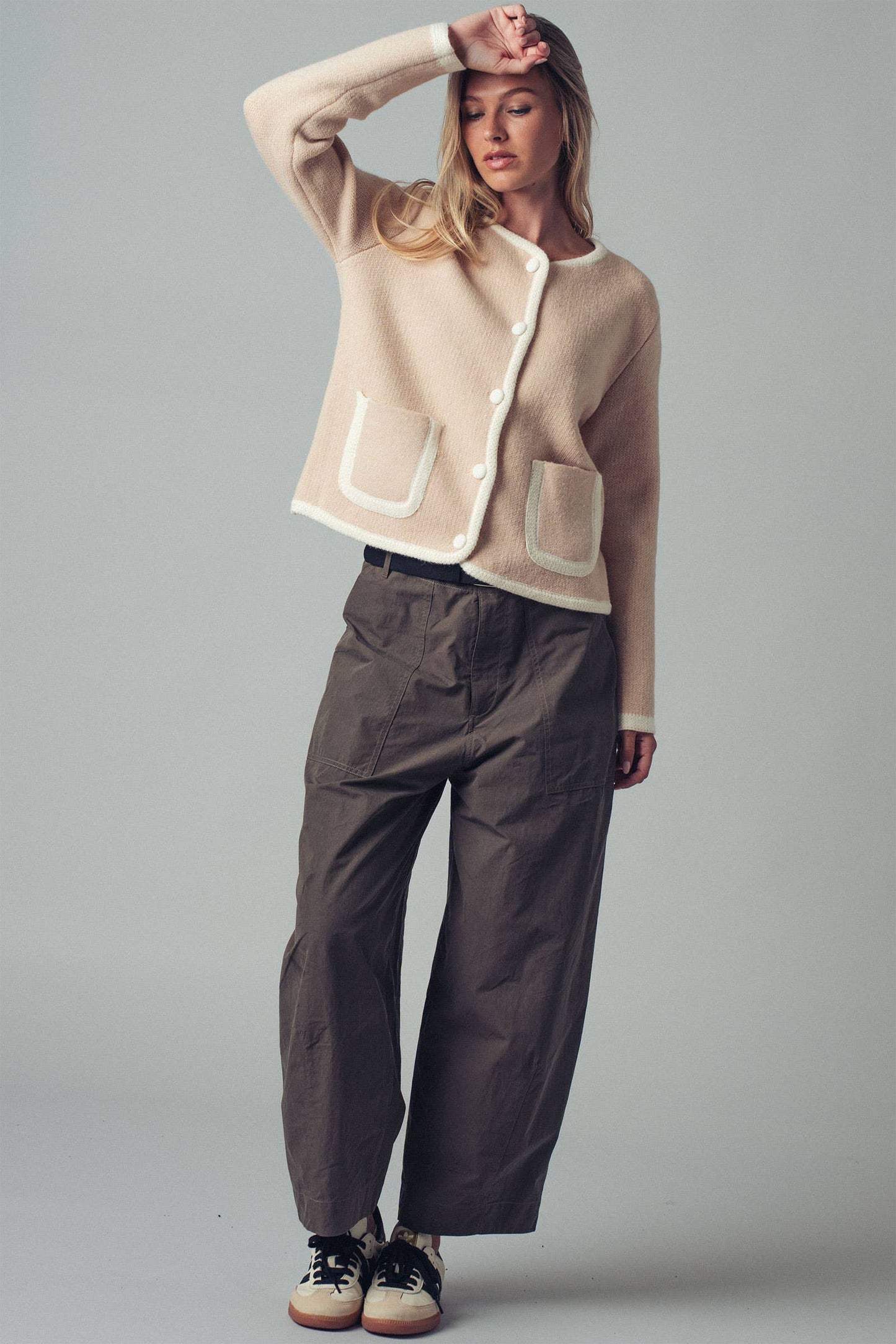 Relaxed Wide-Leg Cargo Pants: OLIVE