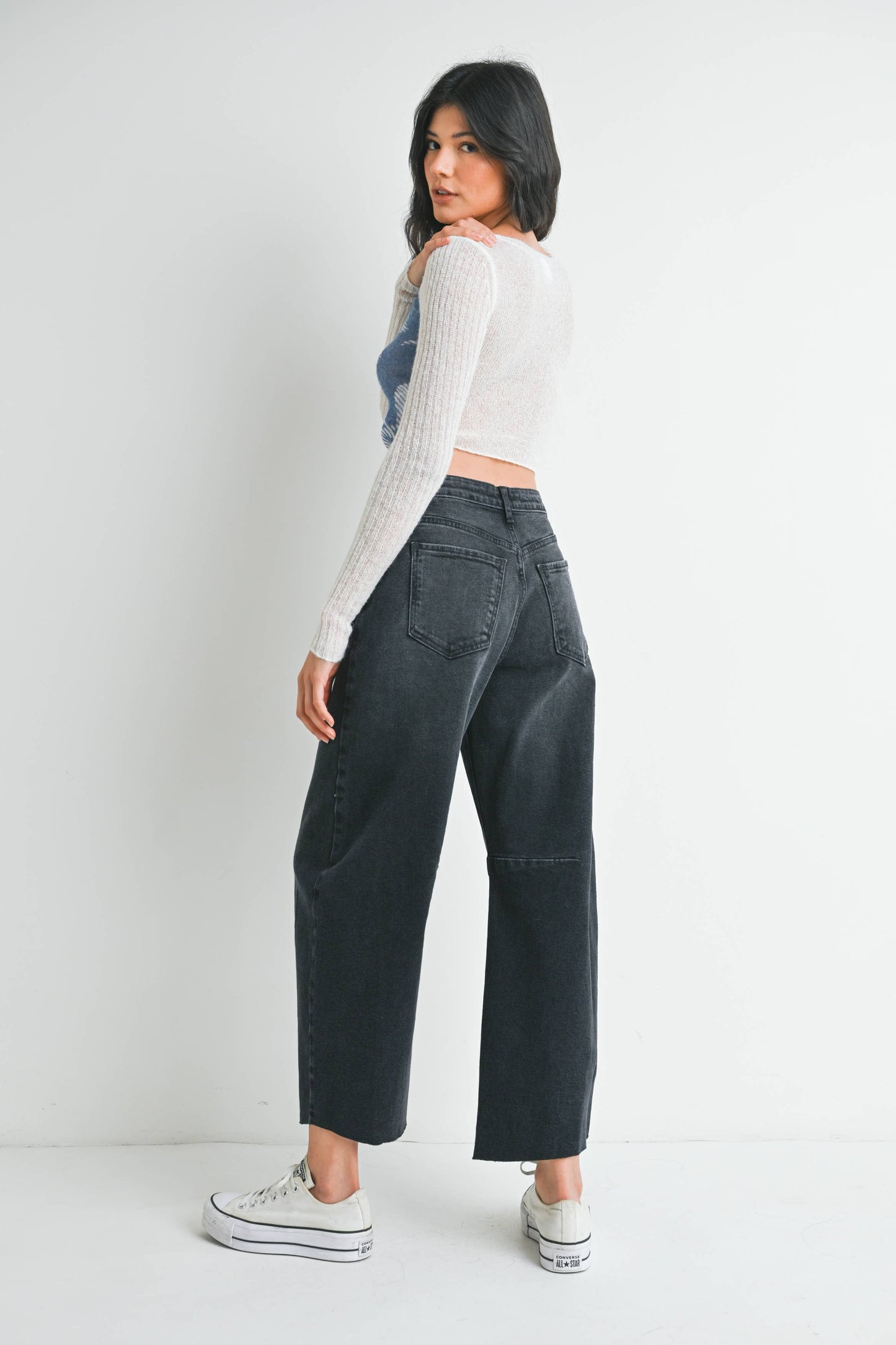 Barrel Jean w/ Seams: BLACk