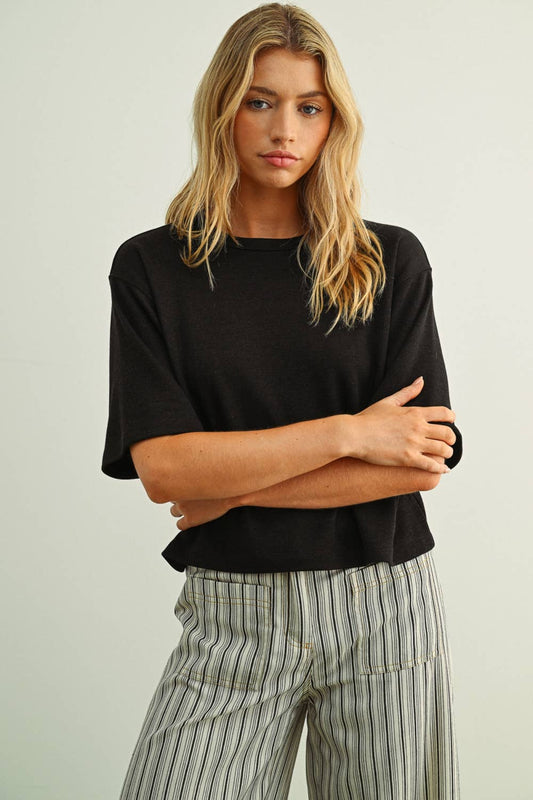 BRUSHED SHORT SLEEVE KNITTED TOP: CHARCOAL