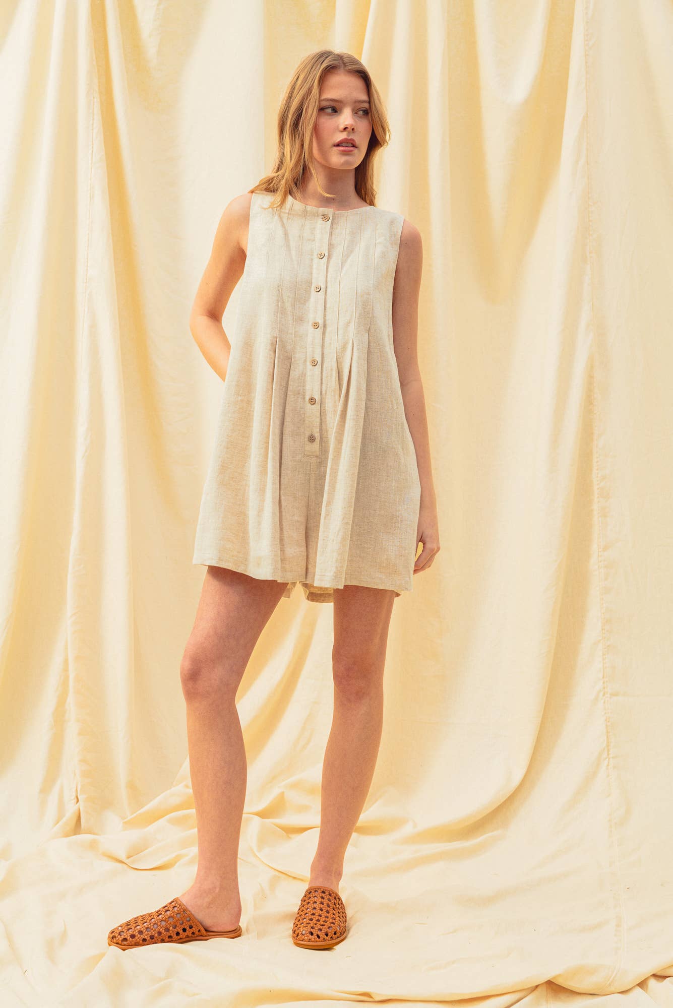 PLEATED ROMPER: OATMEAL