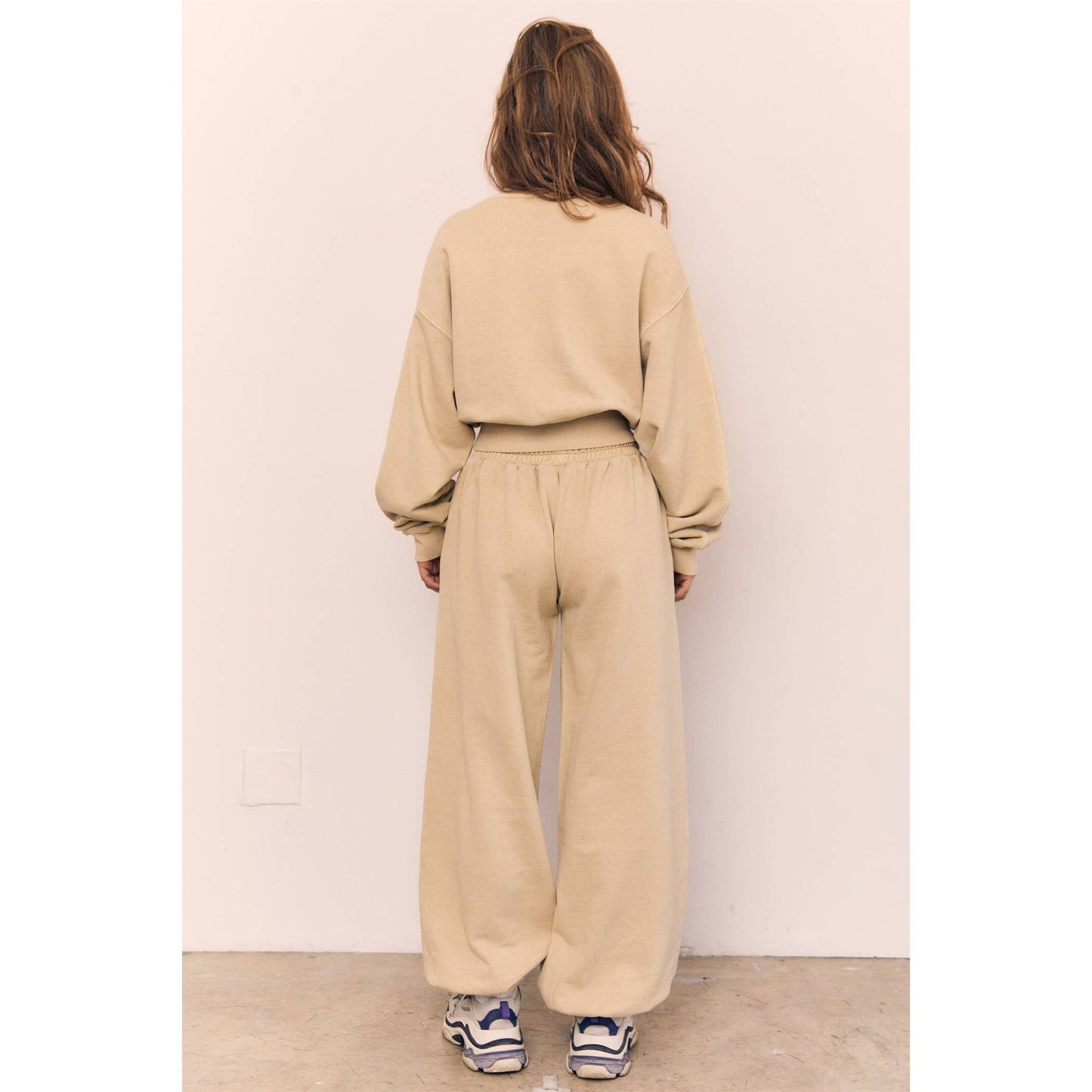 Acid Wash Wide Jogger Pants: BLACK