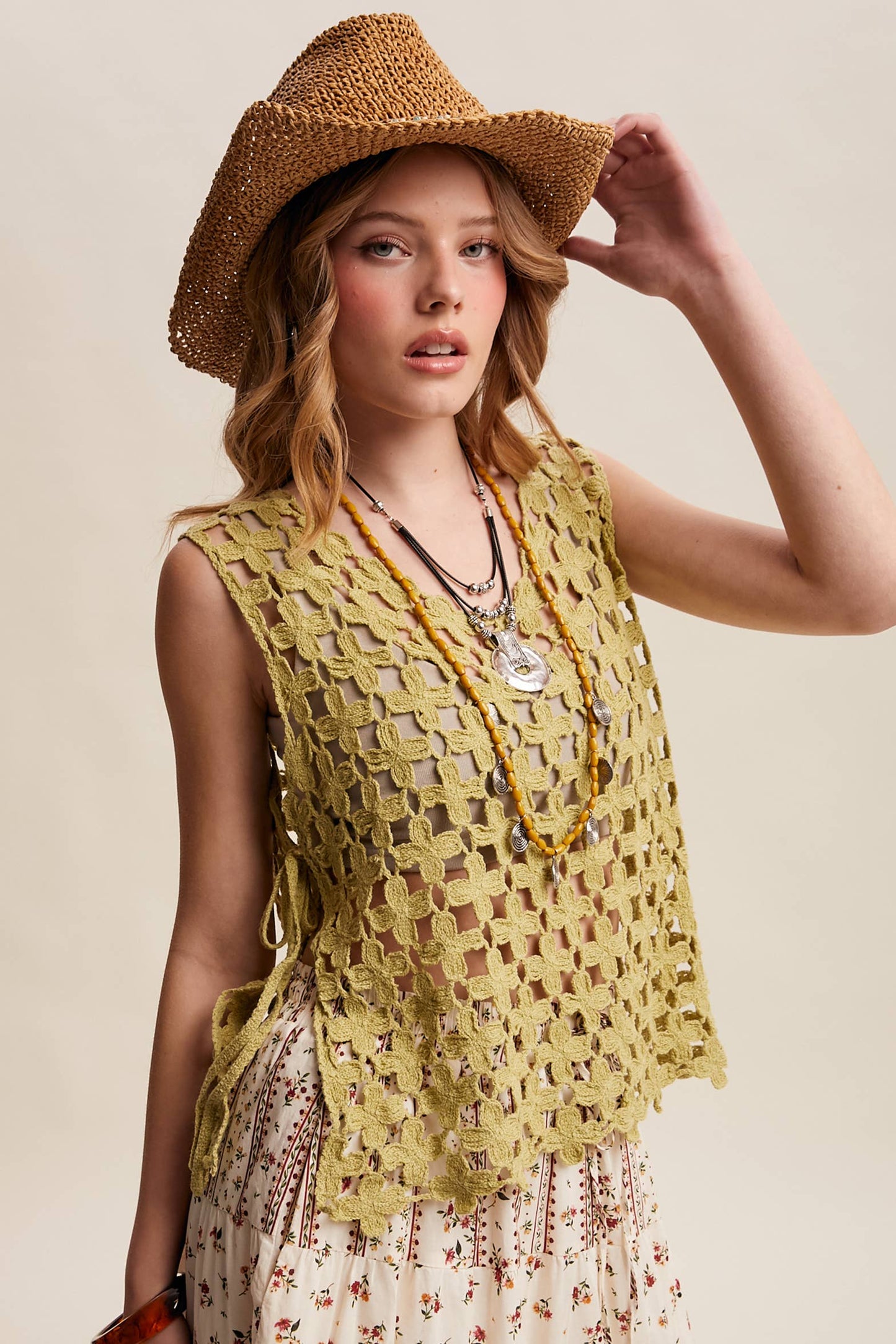 Flower Crochet Sleeveless Tank: Light Green