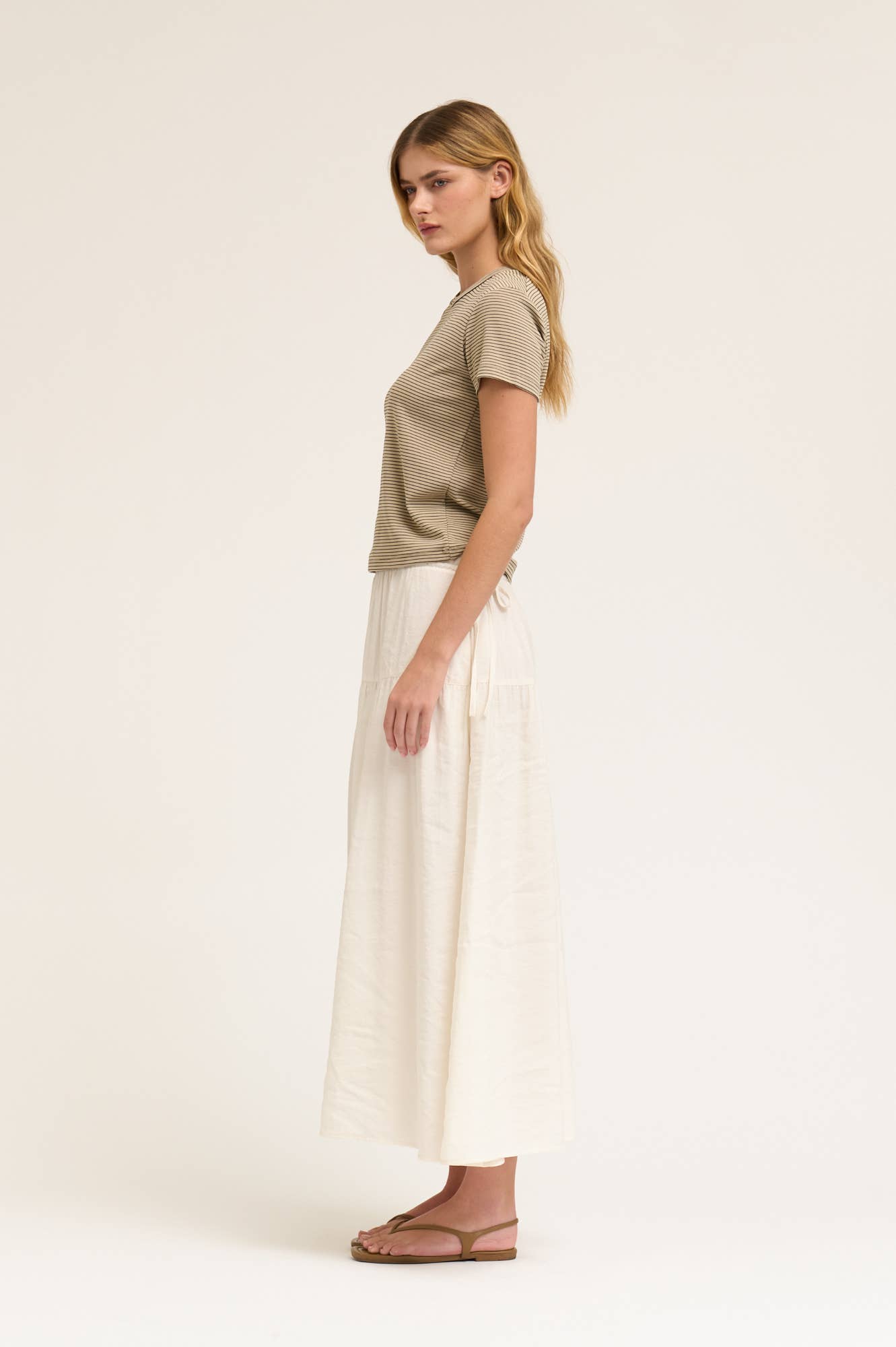 FIT STRIPE COTTON T SHIRT: TAN