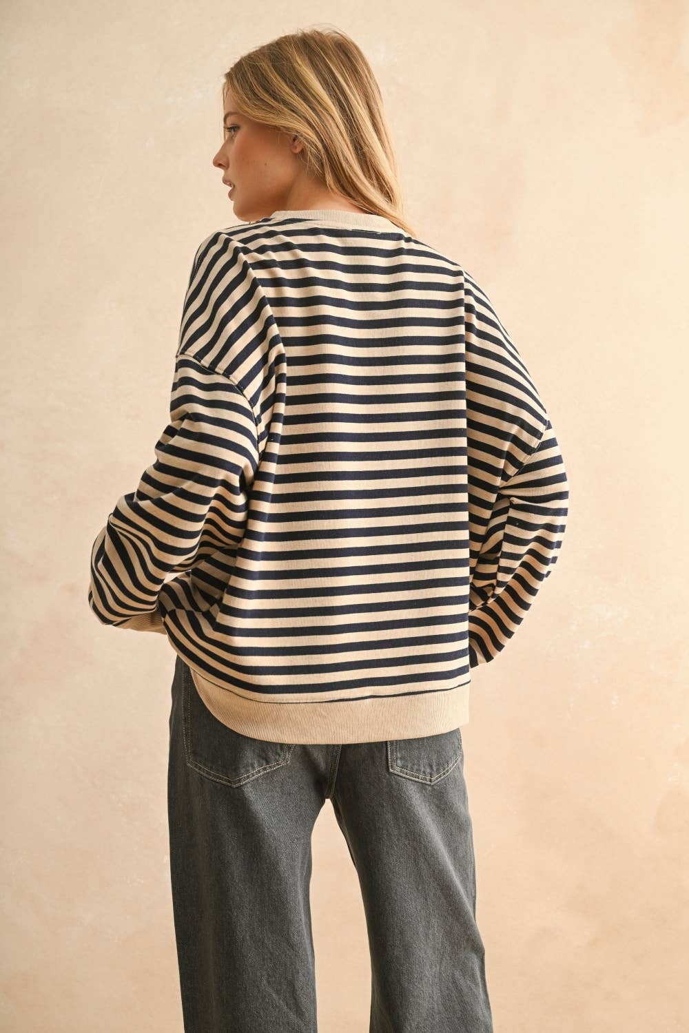 STRIPED KNITTED PULLOVER: BROWN/NAVY