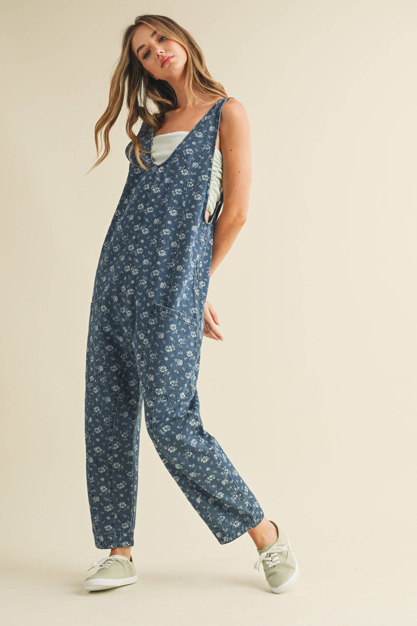 FLOWER PRINT DENIM JUMPSUIT: DENIM