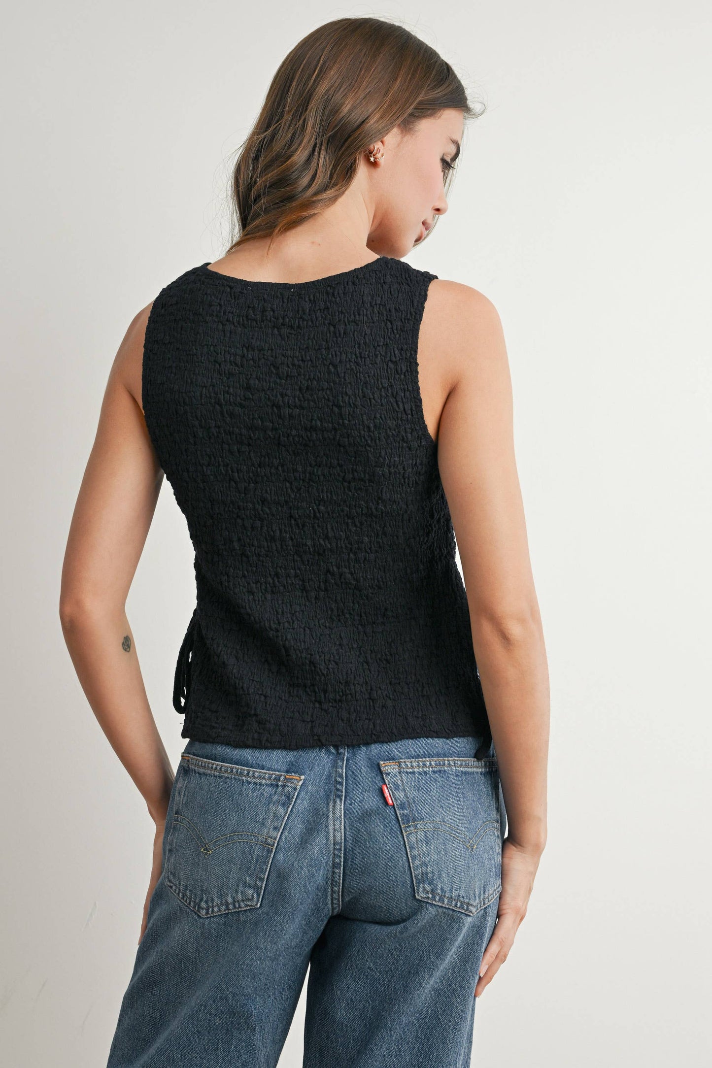Crimson Texture Tie-Top: Black / M