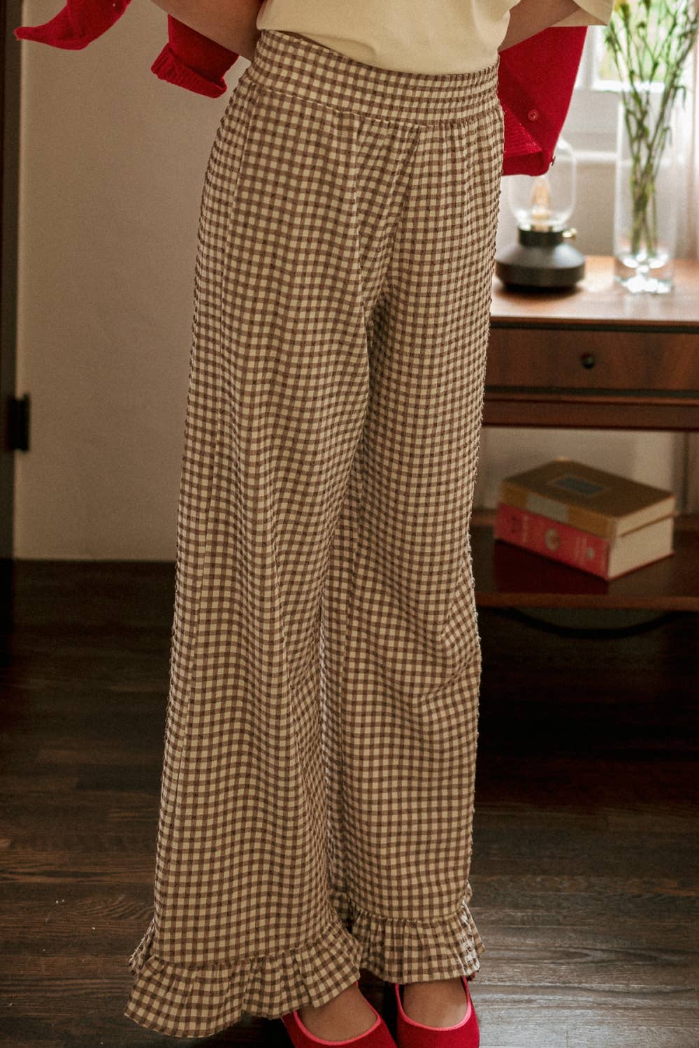 Crinkled Gingham Printed Pants W/ Ruffle Hem: Brown