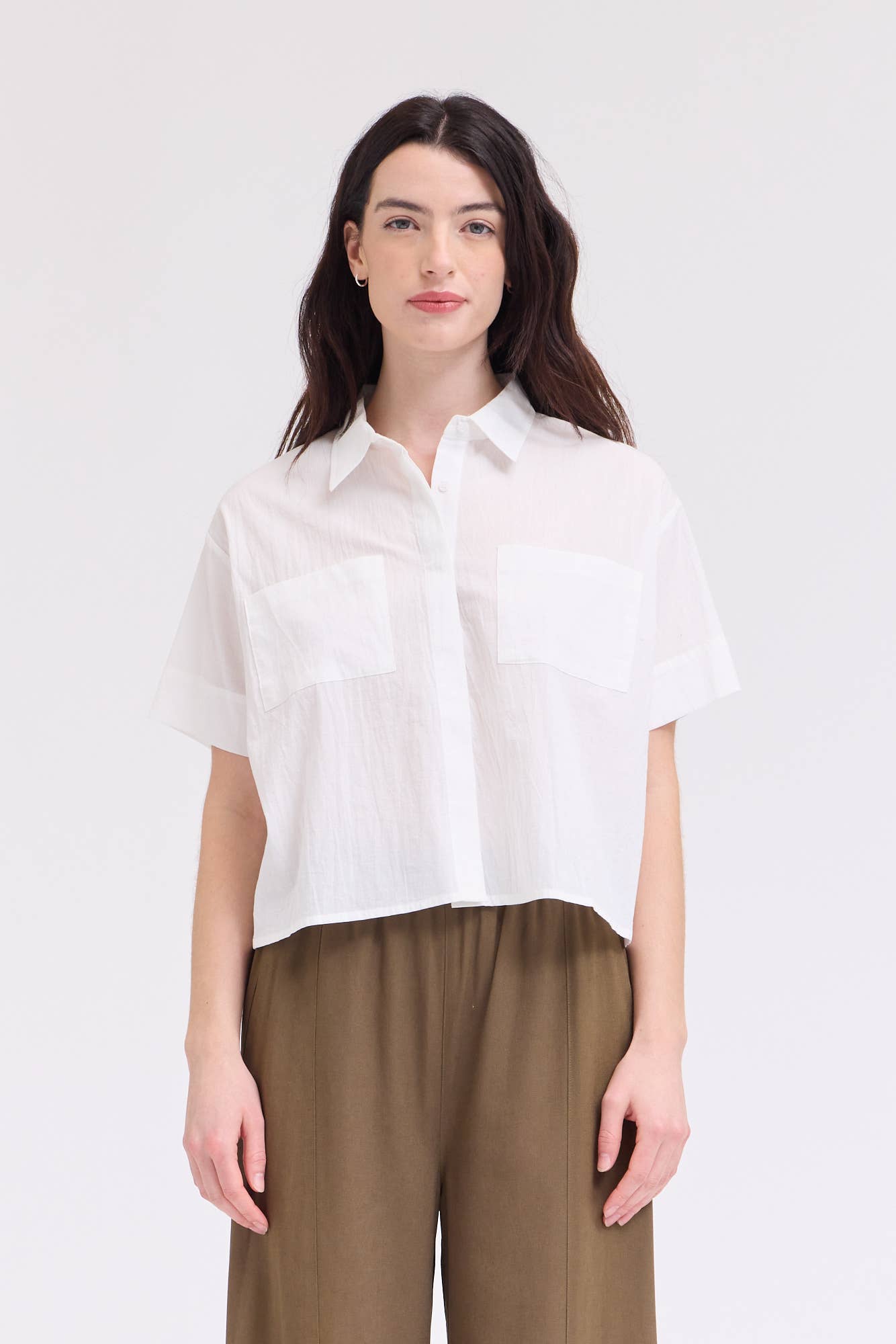 Cropped Button Up Short Sleeve Shirt: White