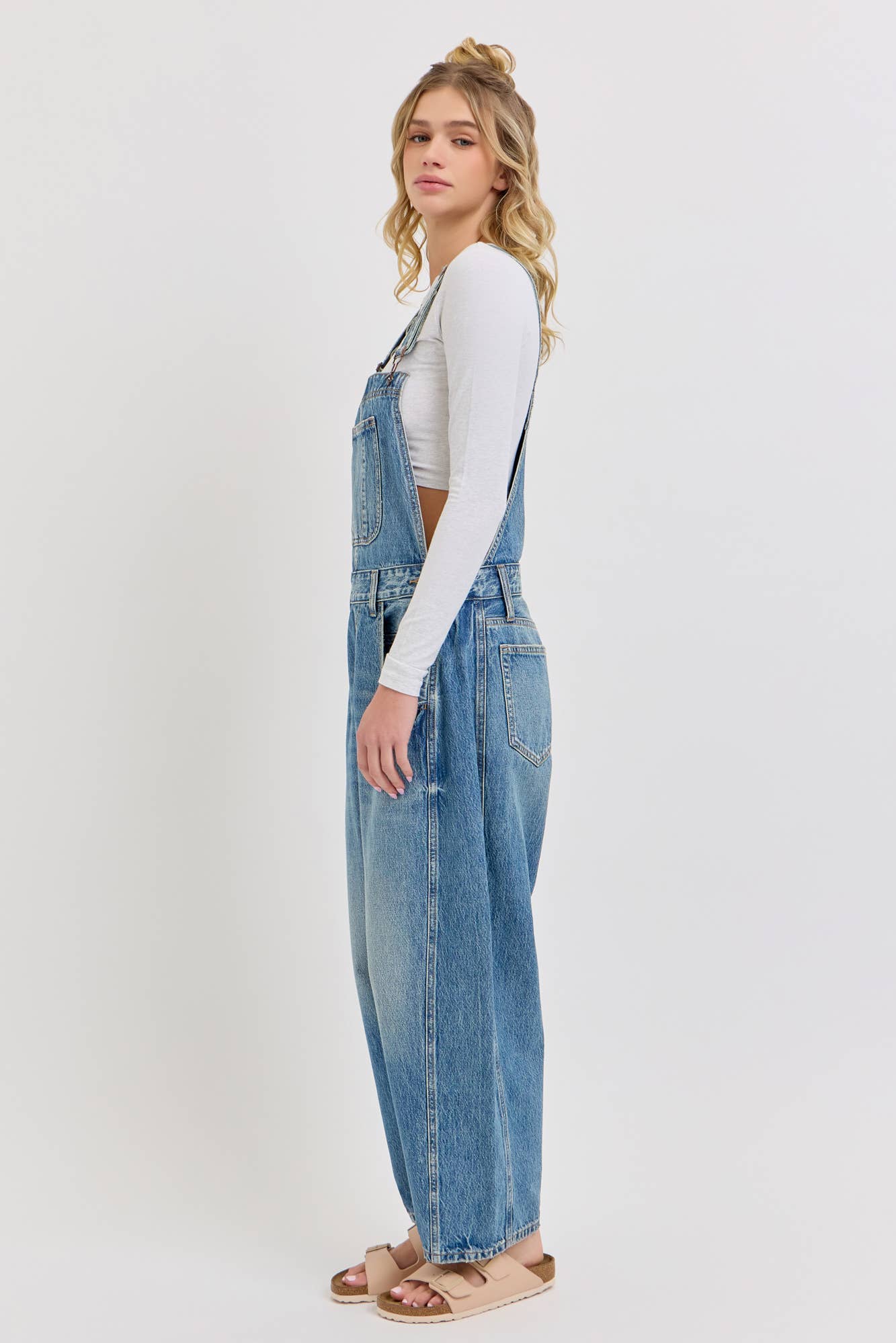 Mid Waisted Barrel Overall: Medium Wash
