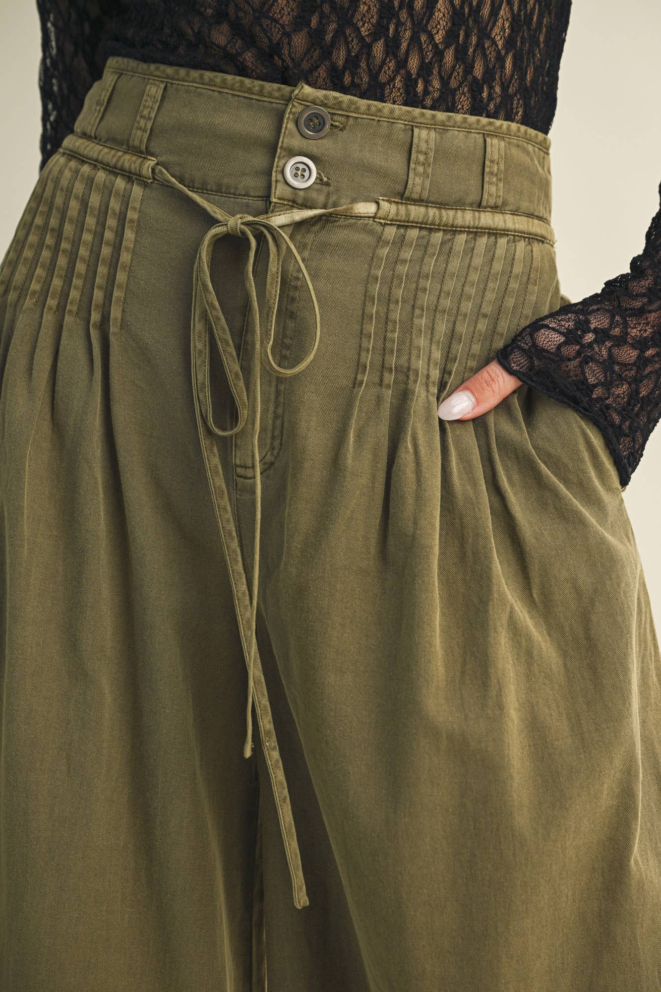PINTUCK WIDE LEG PATNS: OLIVE