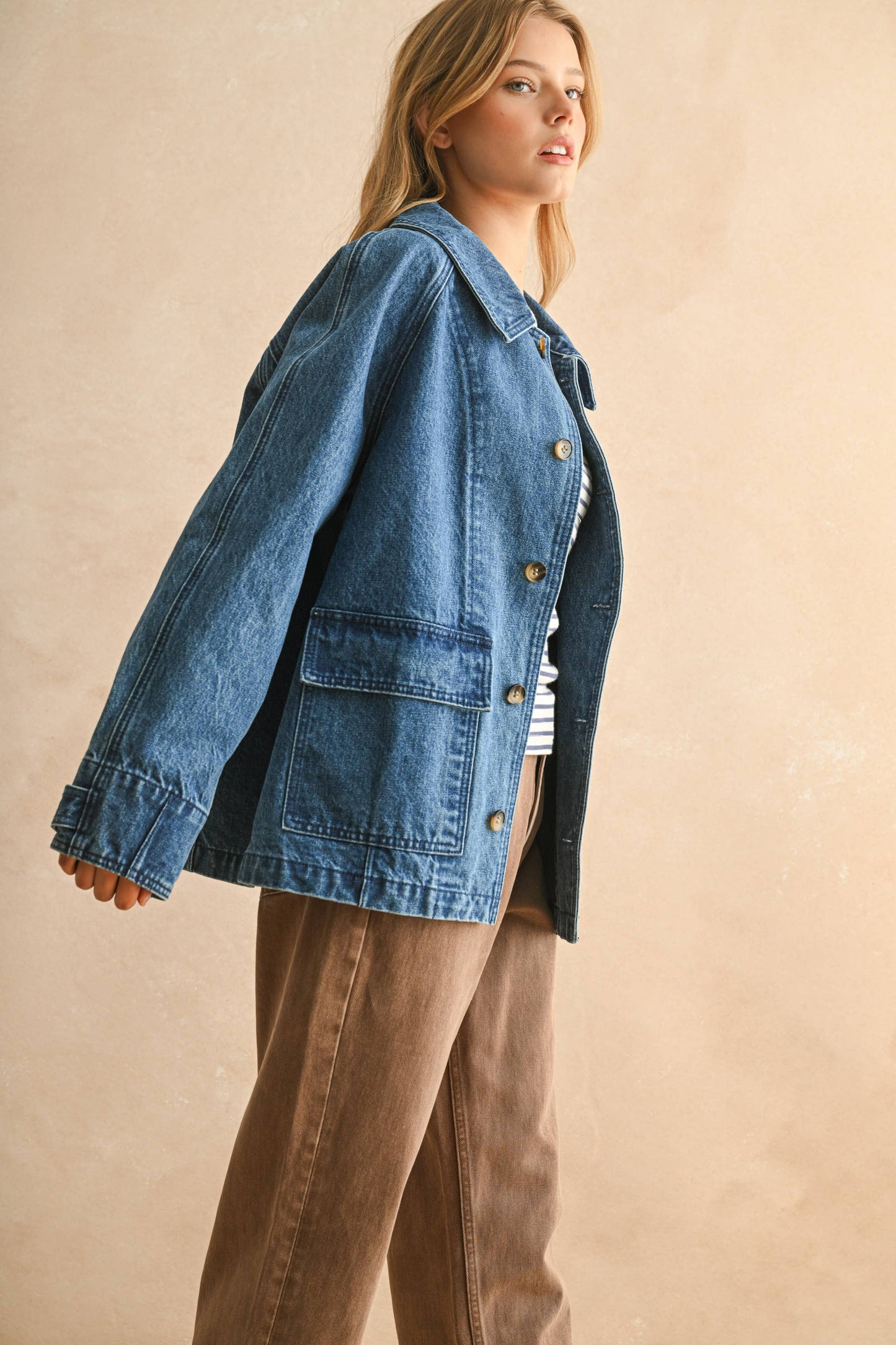 DENIM BARN JACKET: DENIM