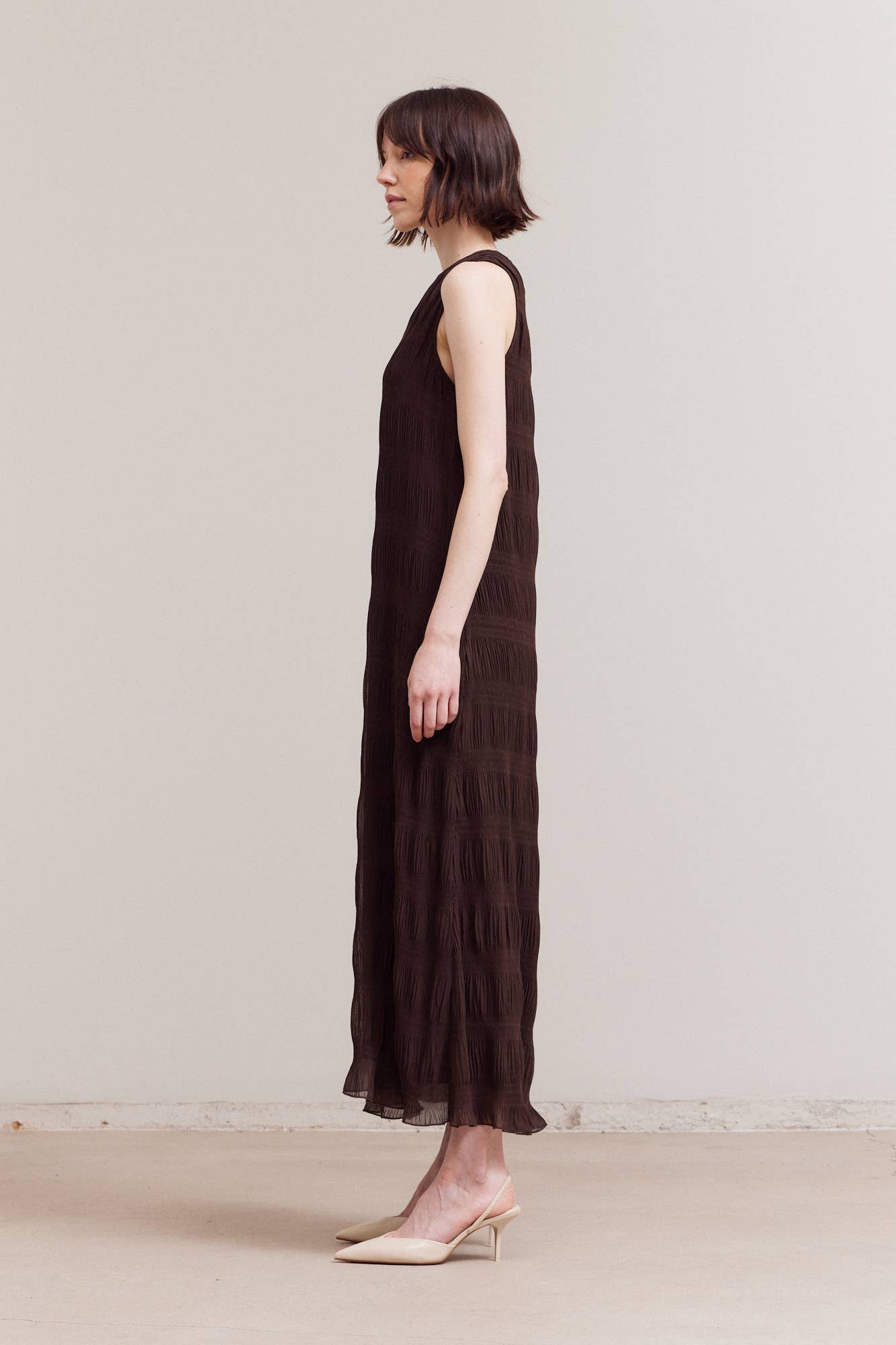 PRE ORDER- ships 11/15 PLEATED CHIFFON DRESS: CHOCOLATE
