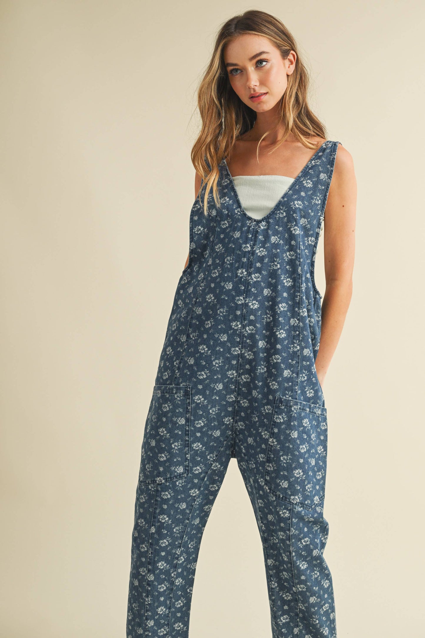 FLOWER PRINT DENIM JUMPSUIT: DENIM