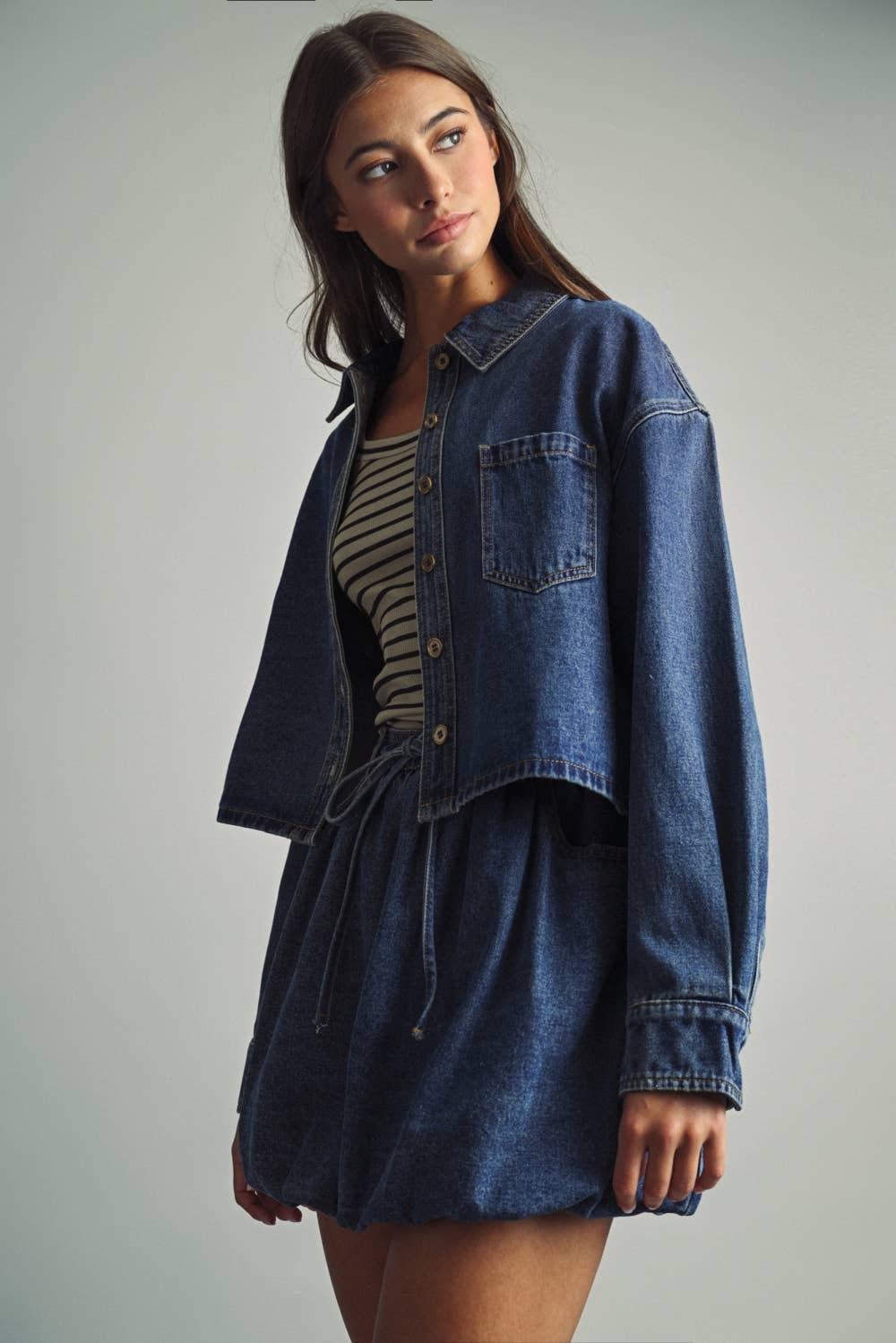 NDIGO DENIM BUTTON FRONT CROP SHIRTS: DENIM