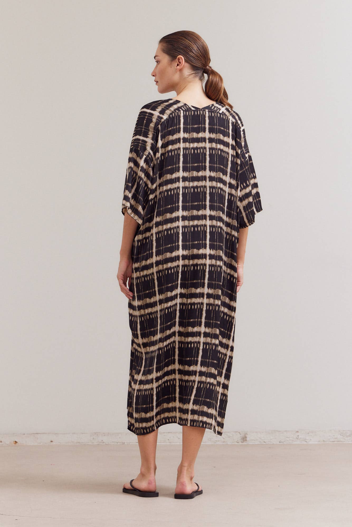  SATIN PRINT TUNIC DRESS:  Mulit