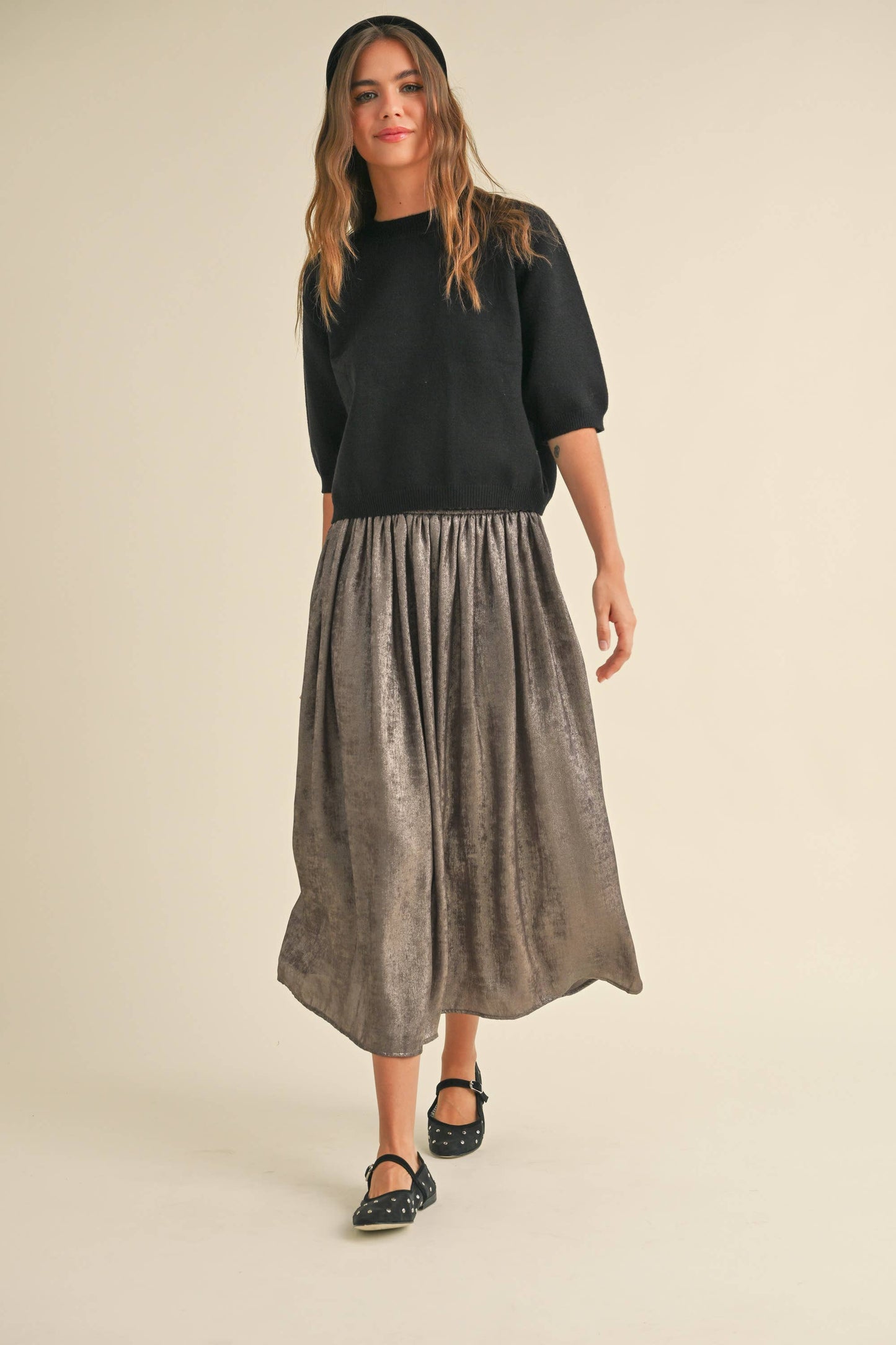 SHORT SLEEVE SWEATER TOP: Black