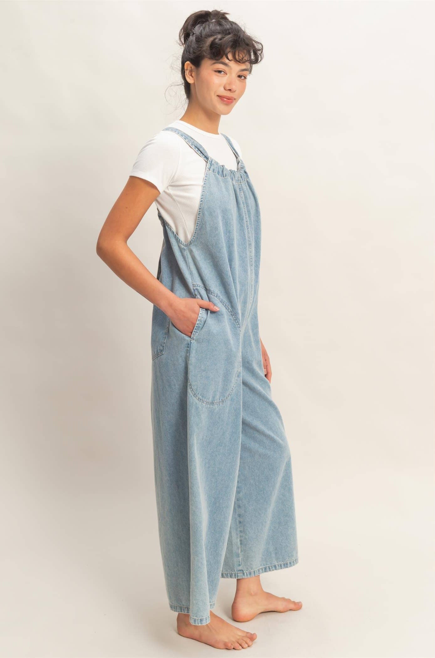 Denim Adjustable Strap Jumpsuit: LIGHT BLUE