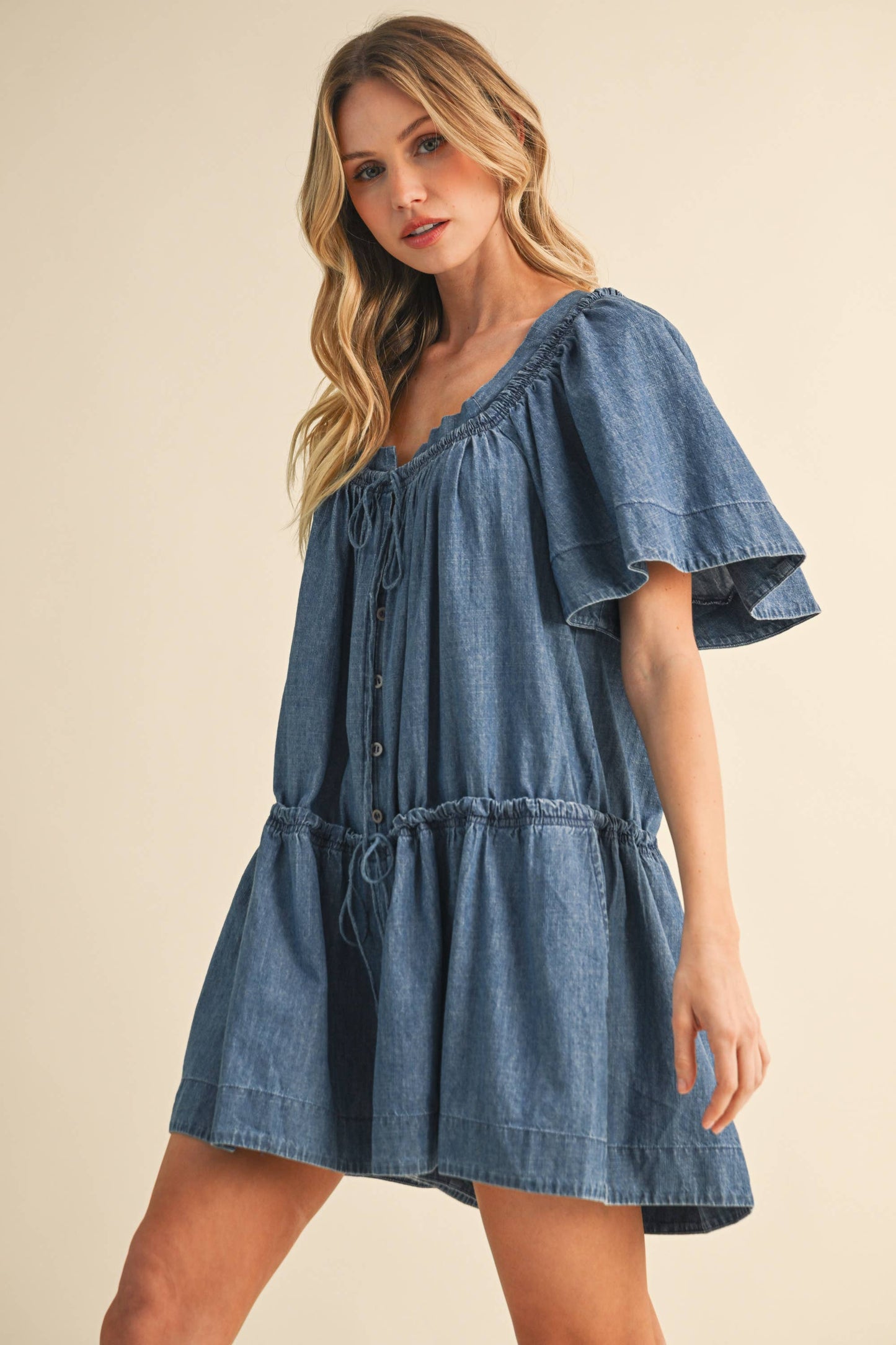 DENIM BUTTERFLY SLEEVE ROMPER: DENIM