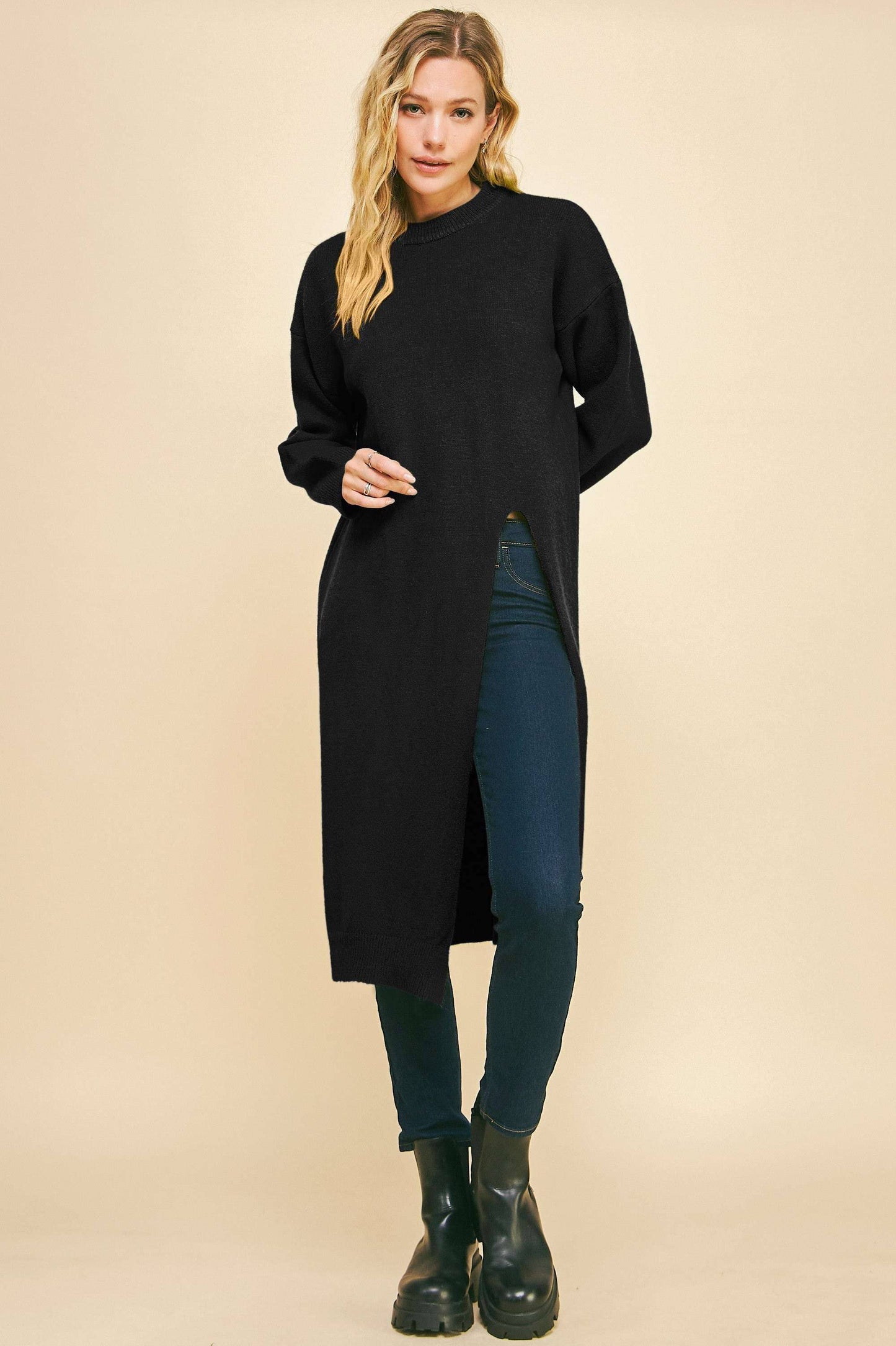 SPLIT SOLID KNIT LONG DRESS: Black