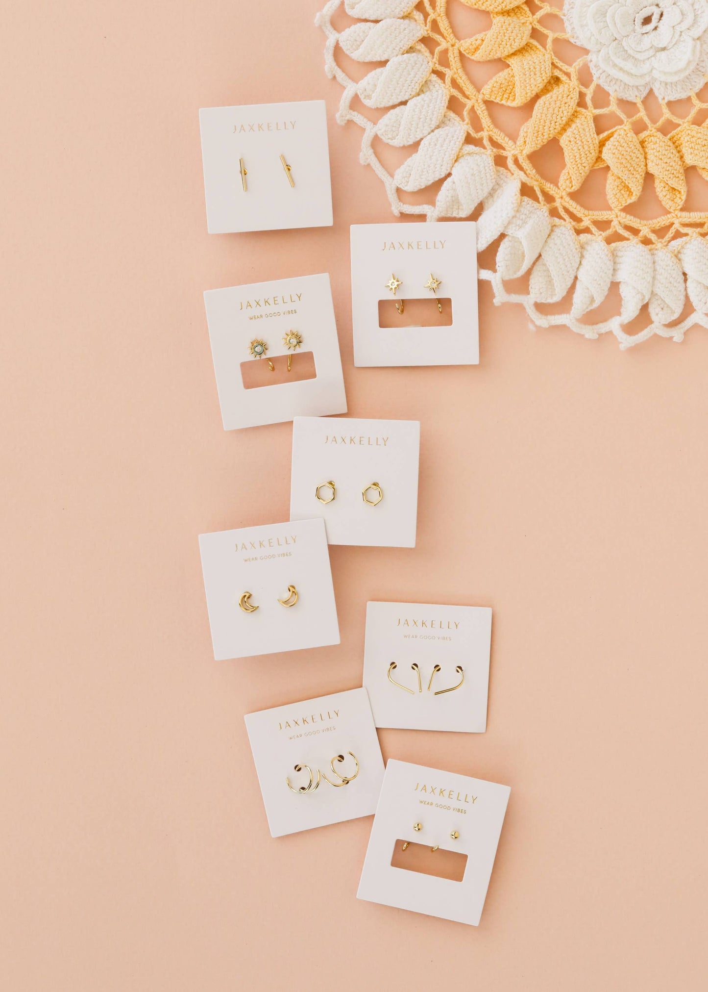 Icon Huggies - Star - Gold Earrings
