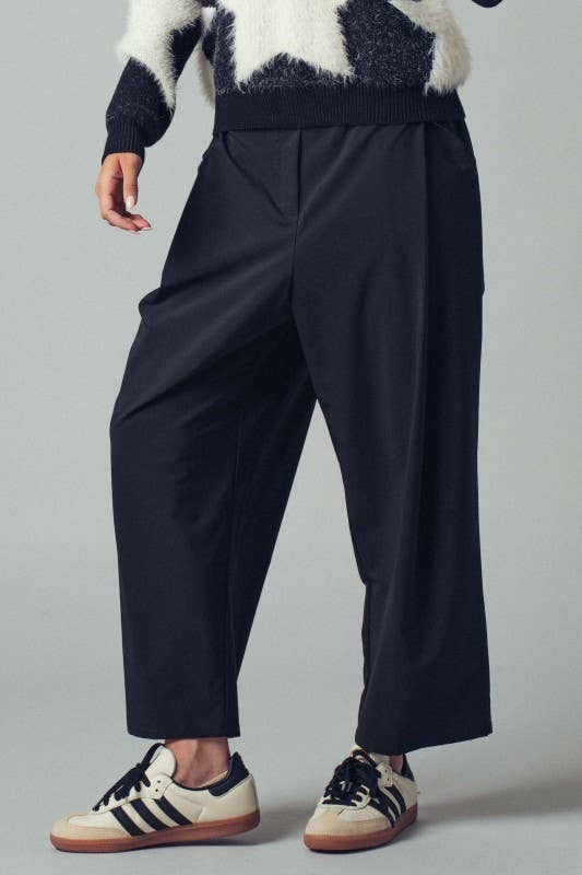Wide-Leg Cropped Utility Pants: BLACK