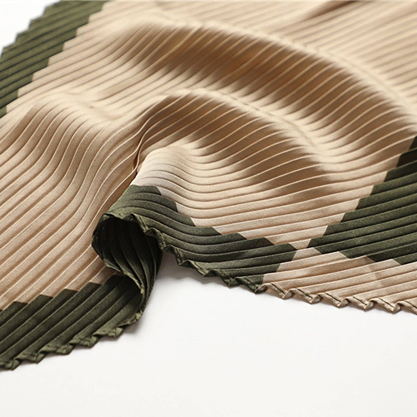 Womens Pleated Satin Scarf: Green