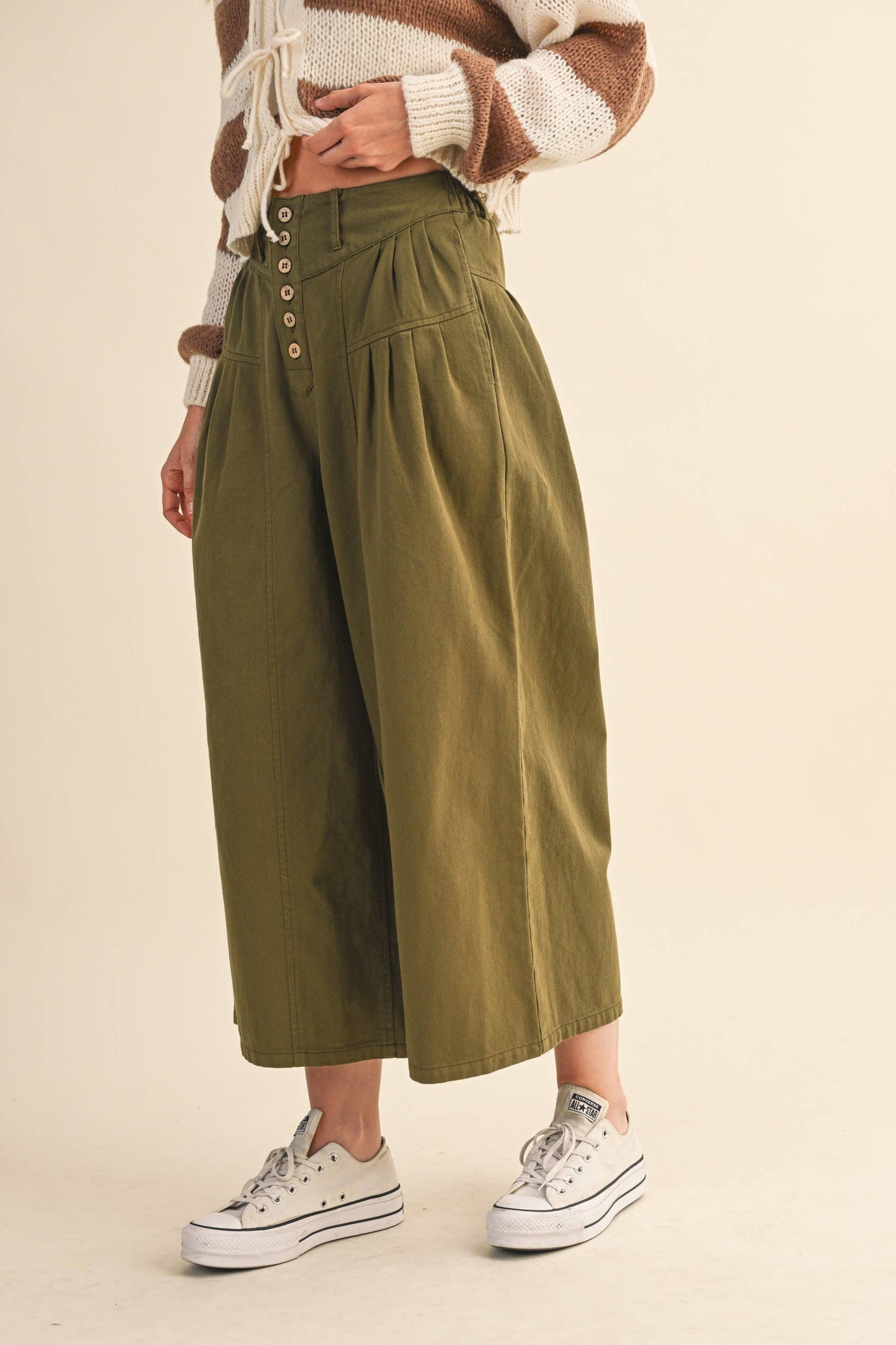 COTTON TWILL HIGH WAIST CROPPED WIDE LEG PANTS: OLIVE