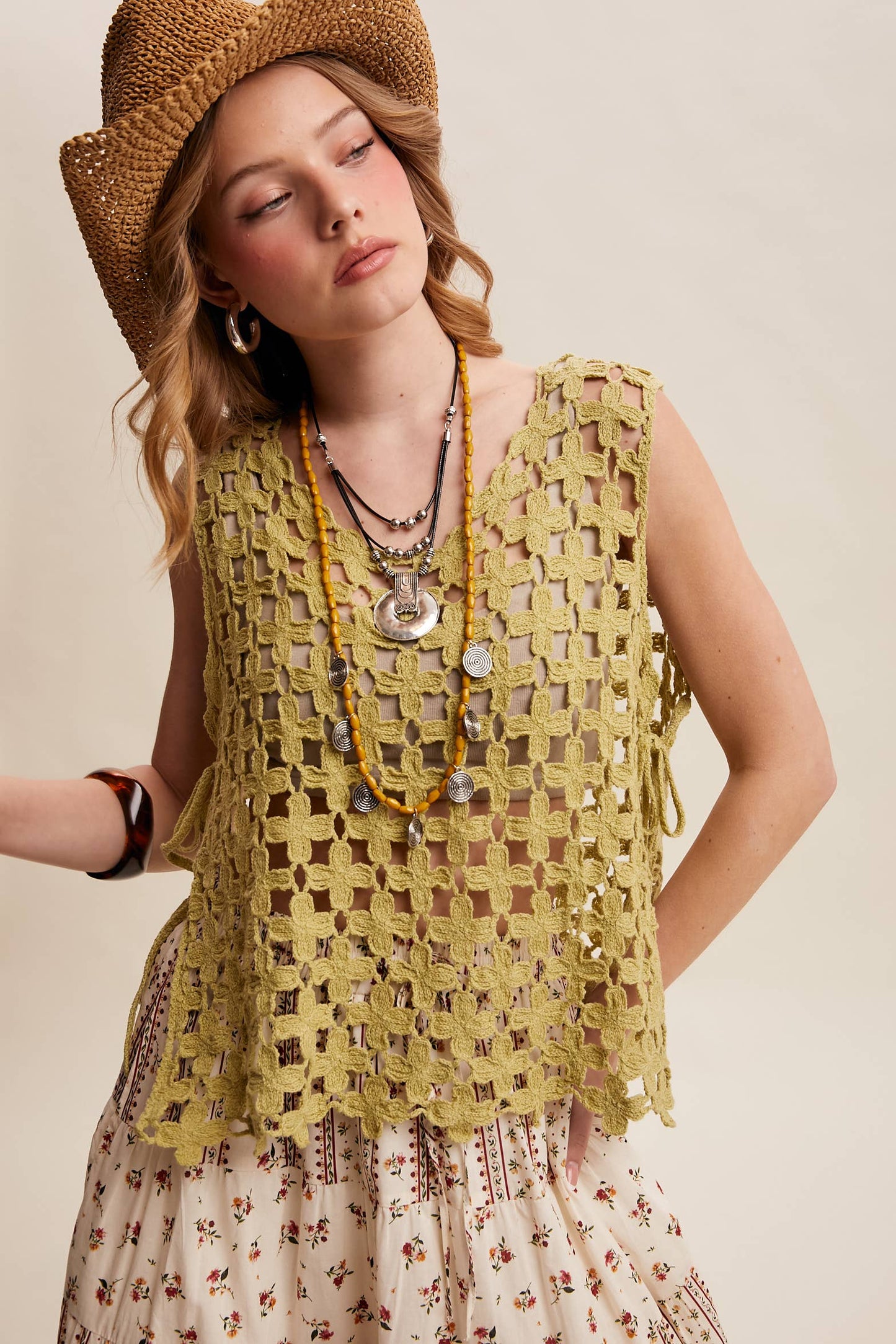 Flower Crochet Sleeveless Tank: Light Green
