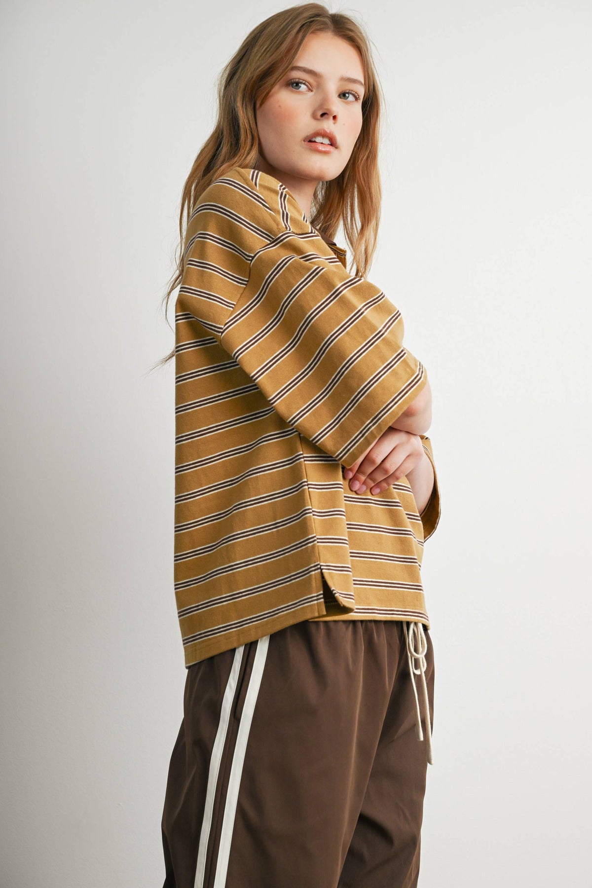Striped Drawstring Wide-Leg Pants: BROWN / WHITE