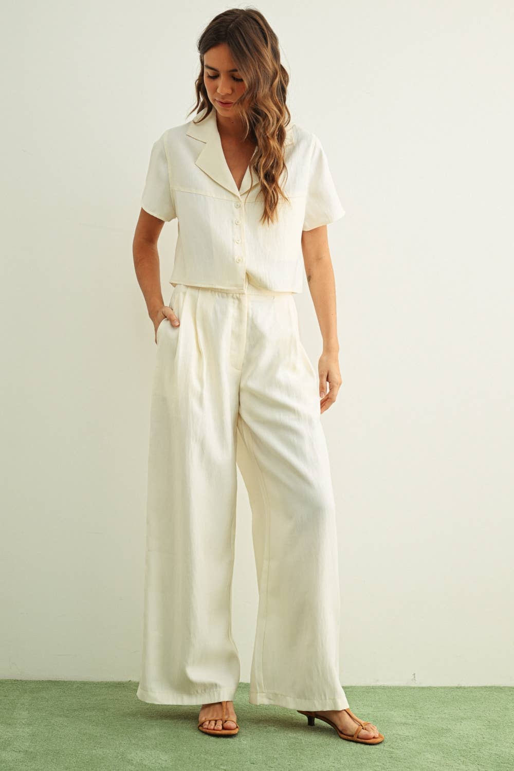 SOFT RAYON BUTTON FRONT SSLV BLOUSE: CREAM