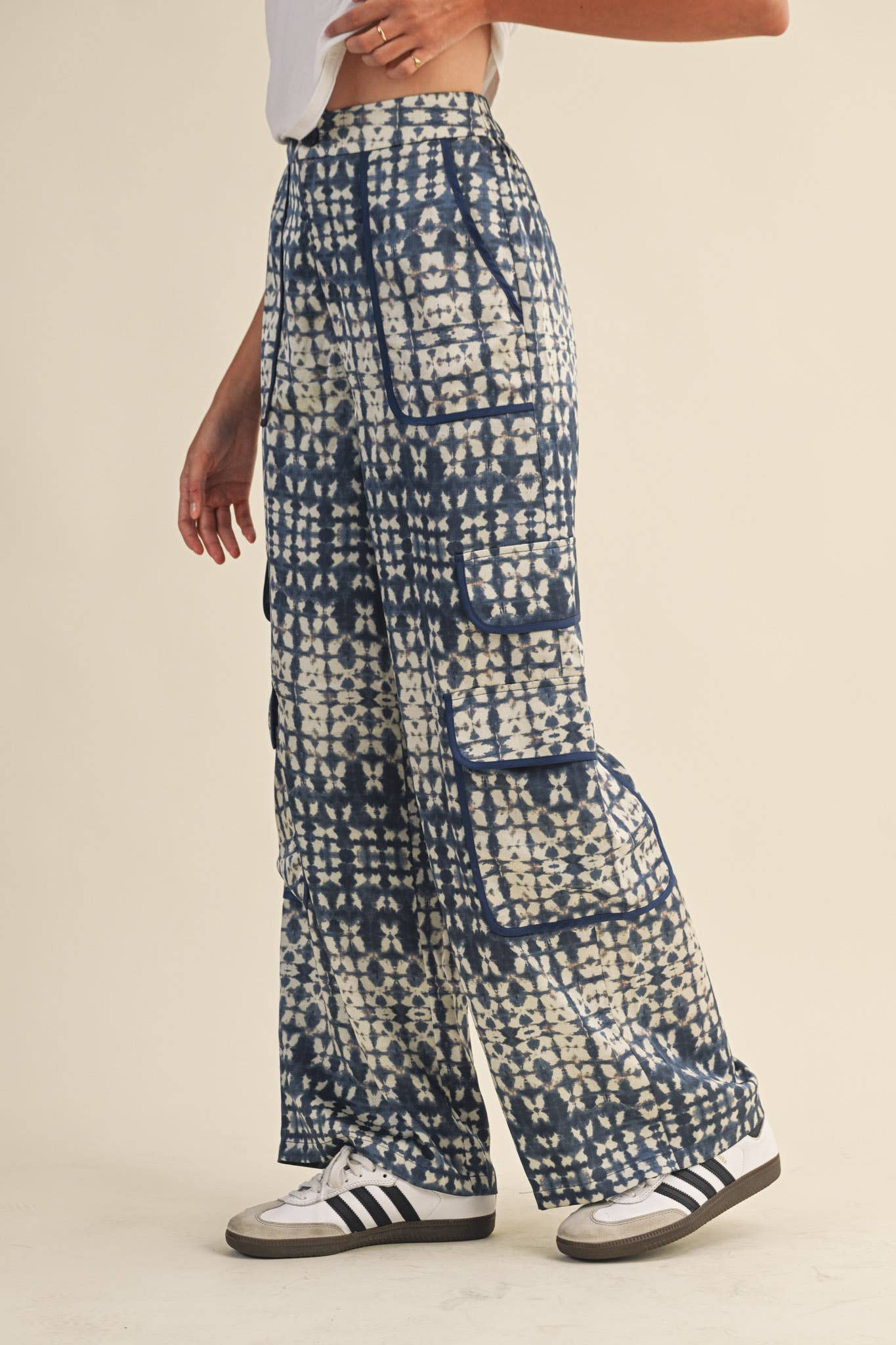 SATIN PRINTED WIDE LEG CARGO PANTS MP4163: Denim Navy / S