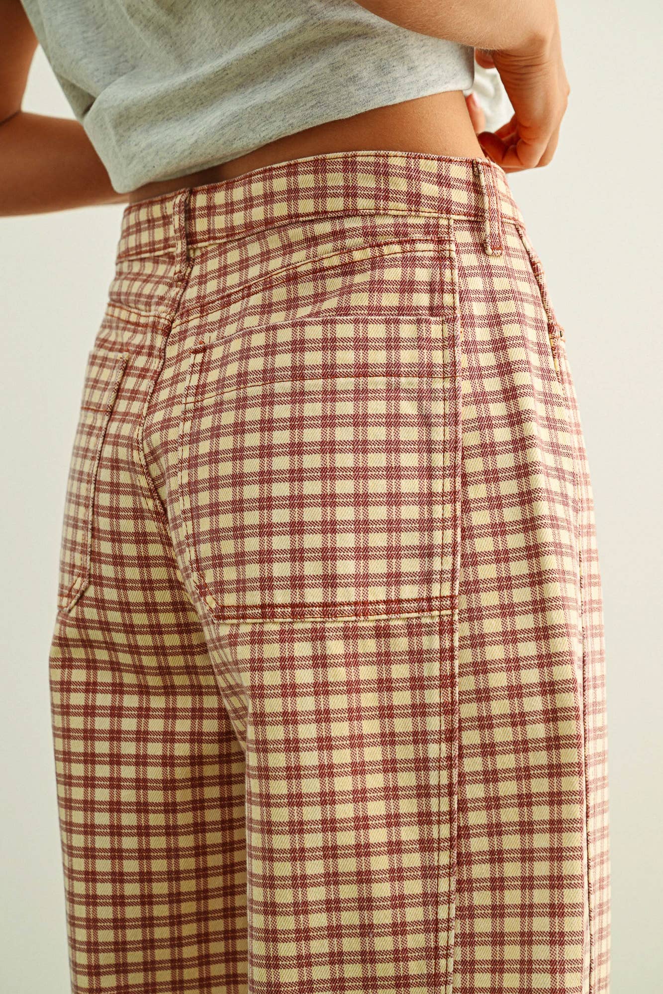 MINI CHECKER PATTERN BARREL PANTS: ROSEWOOD
