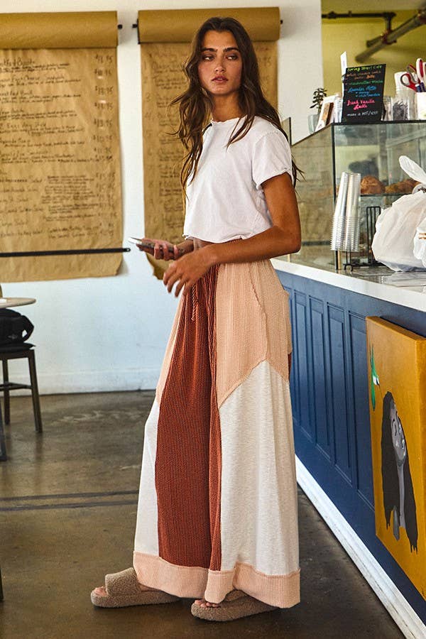Block Detail Rib Textured Wide Legs Pants: Rust