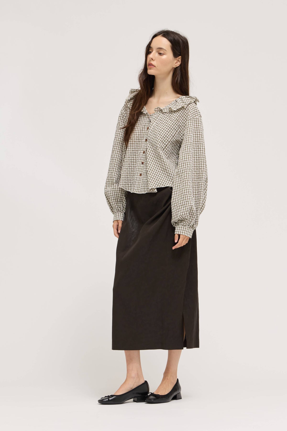 RUFFLE PLAID BLOUSE: OLIVE