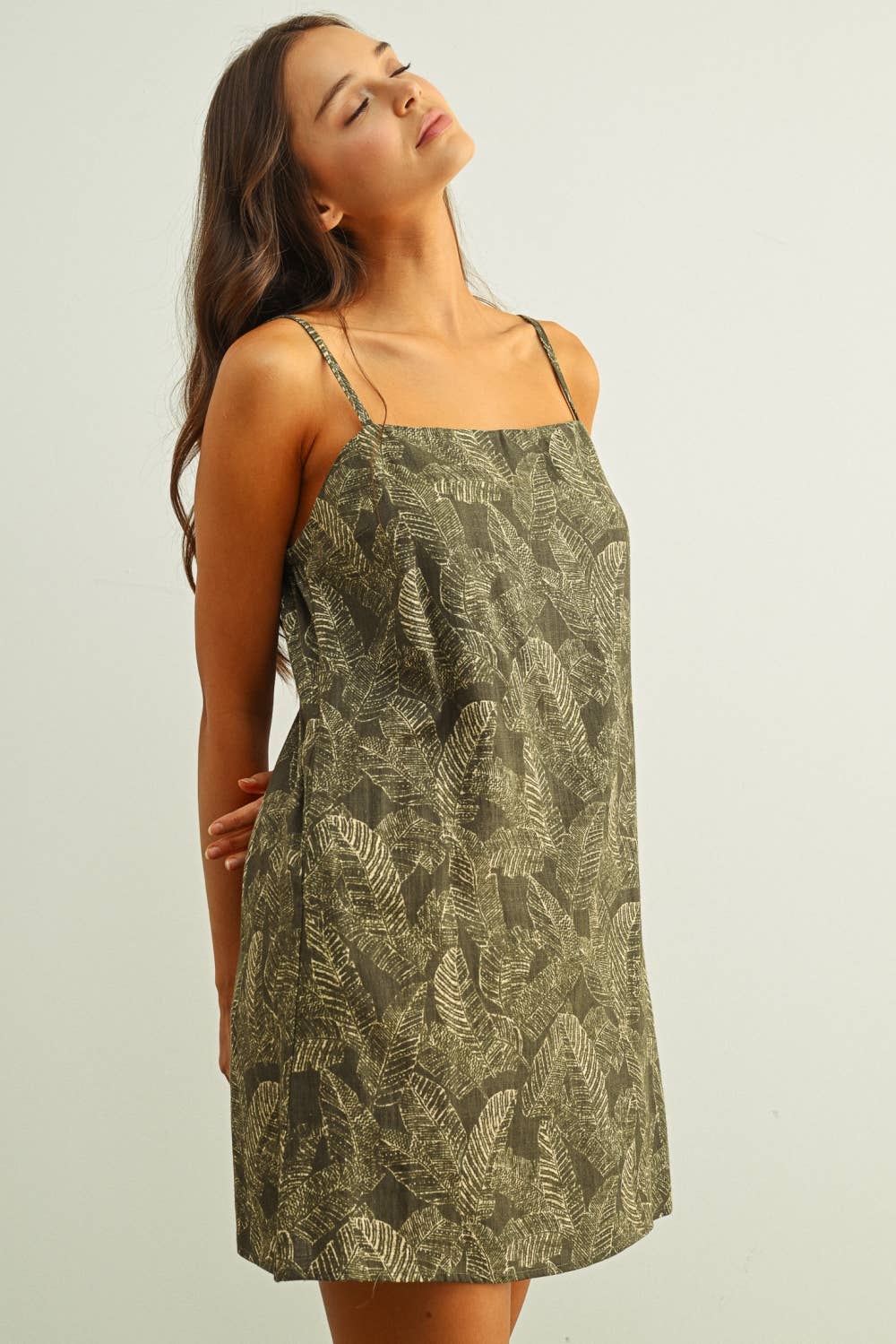 LEAF PRINT EASY DRESS: OLIVE