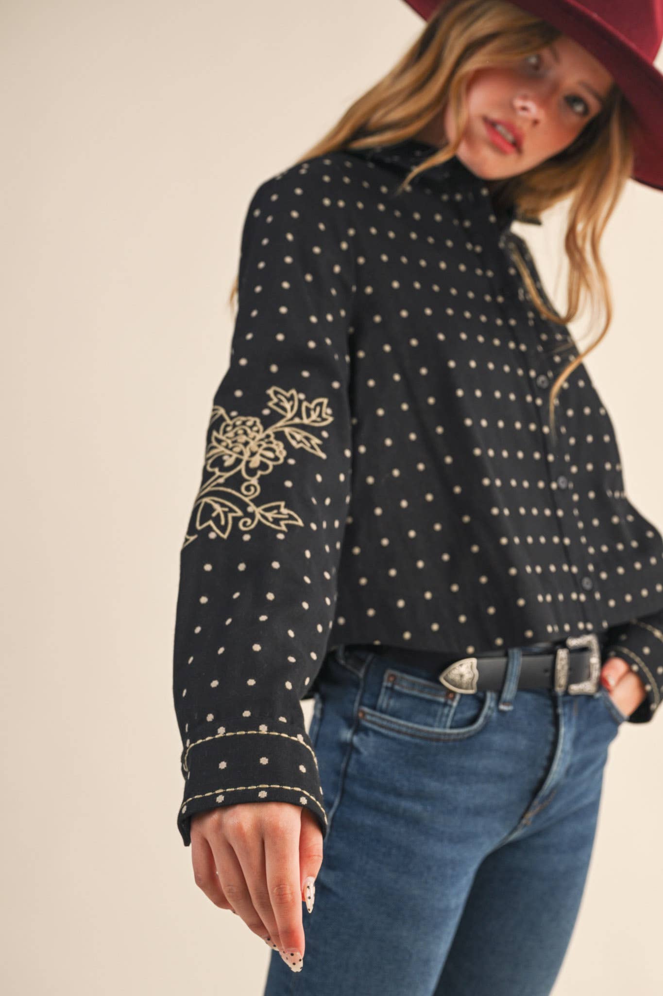POLKA DOT FLORAL EMBROIDERY BUTTON UP: Black