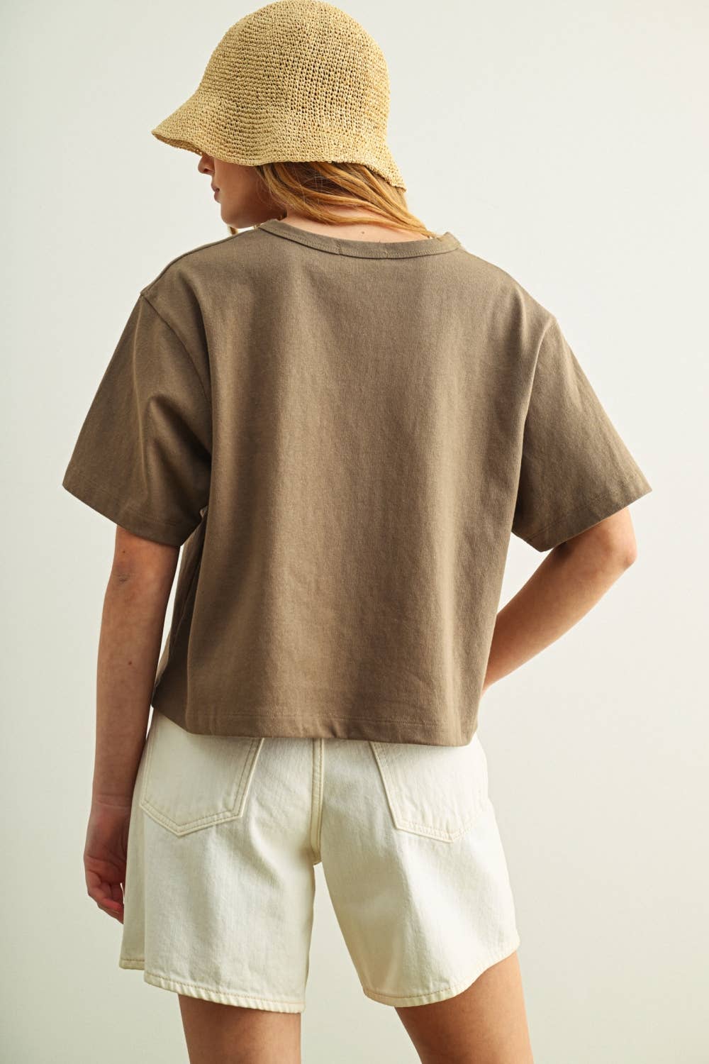 SHORT SLEEVE LINEN KNITTED TOP: Olive Brown