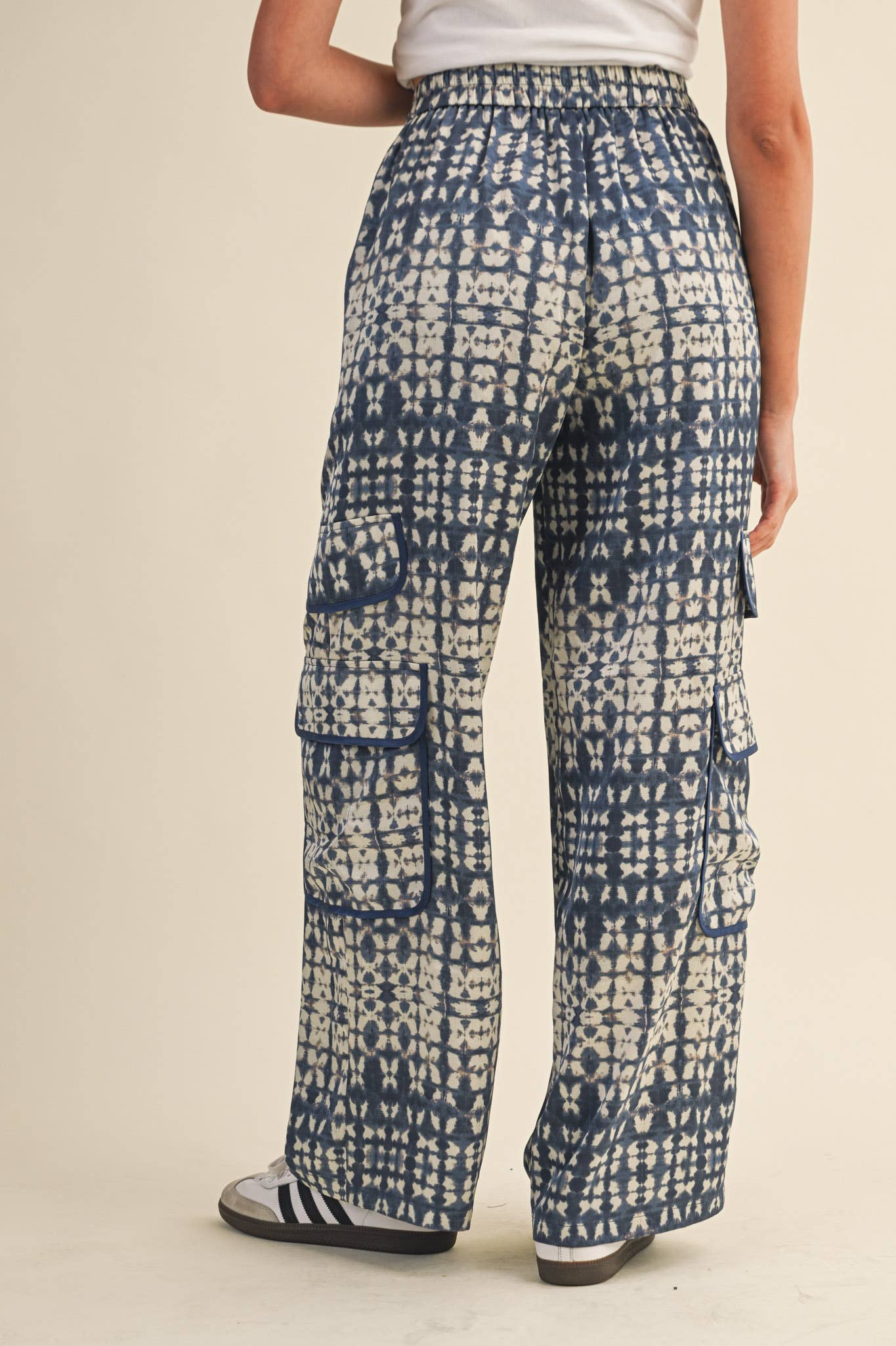 SATIN PRINTED WIDE LEG CARGO PANTS MP4163: Denim Navy / S