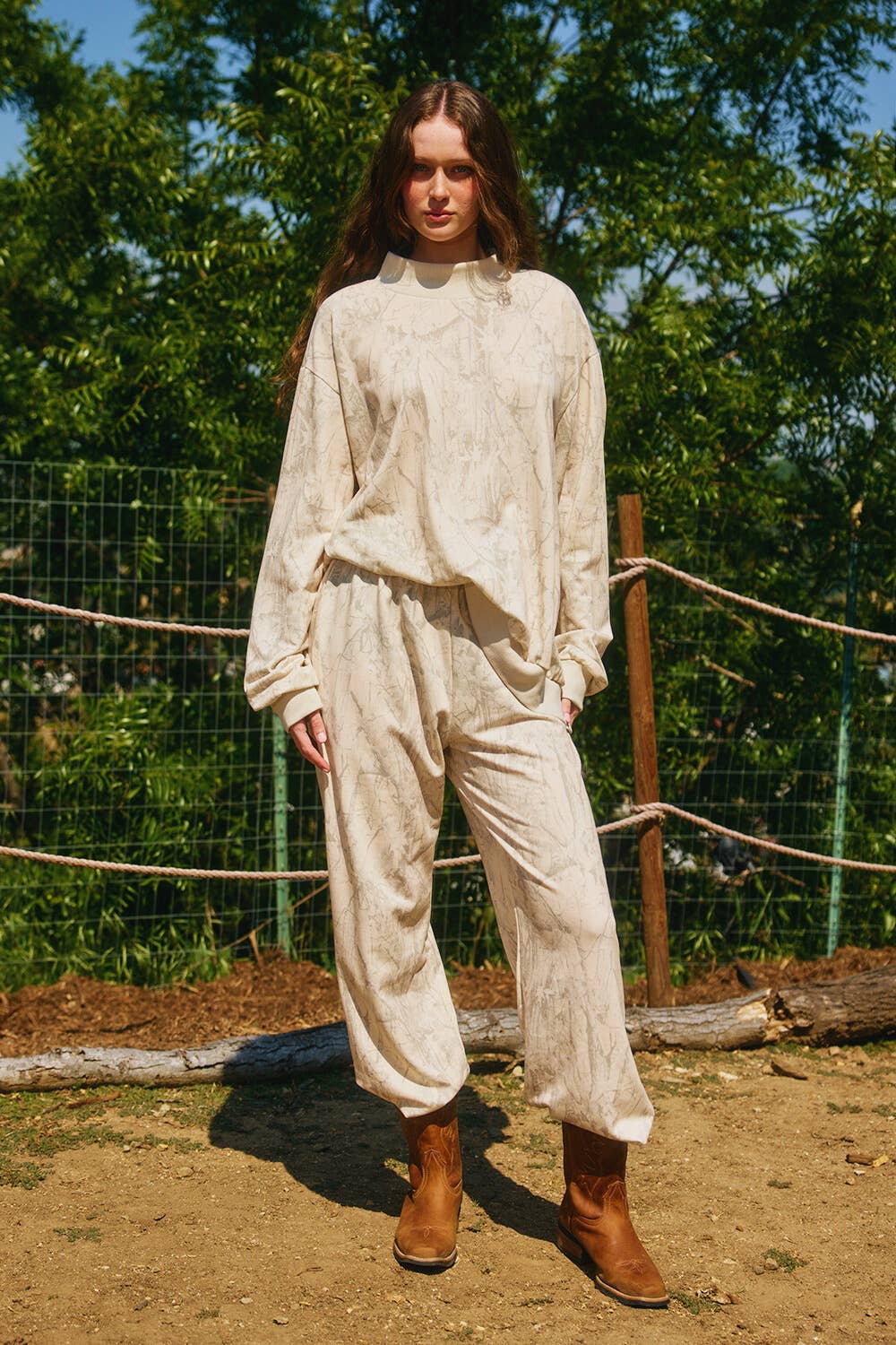 Loose Fit Banded Jogger Pants: TAUPE