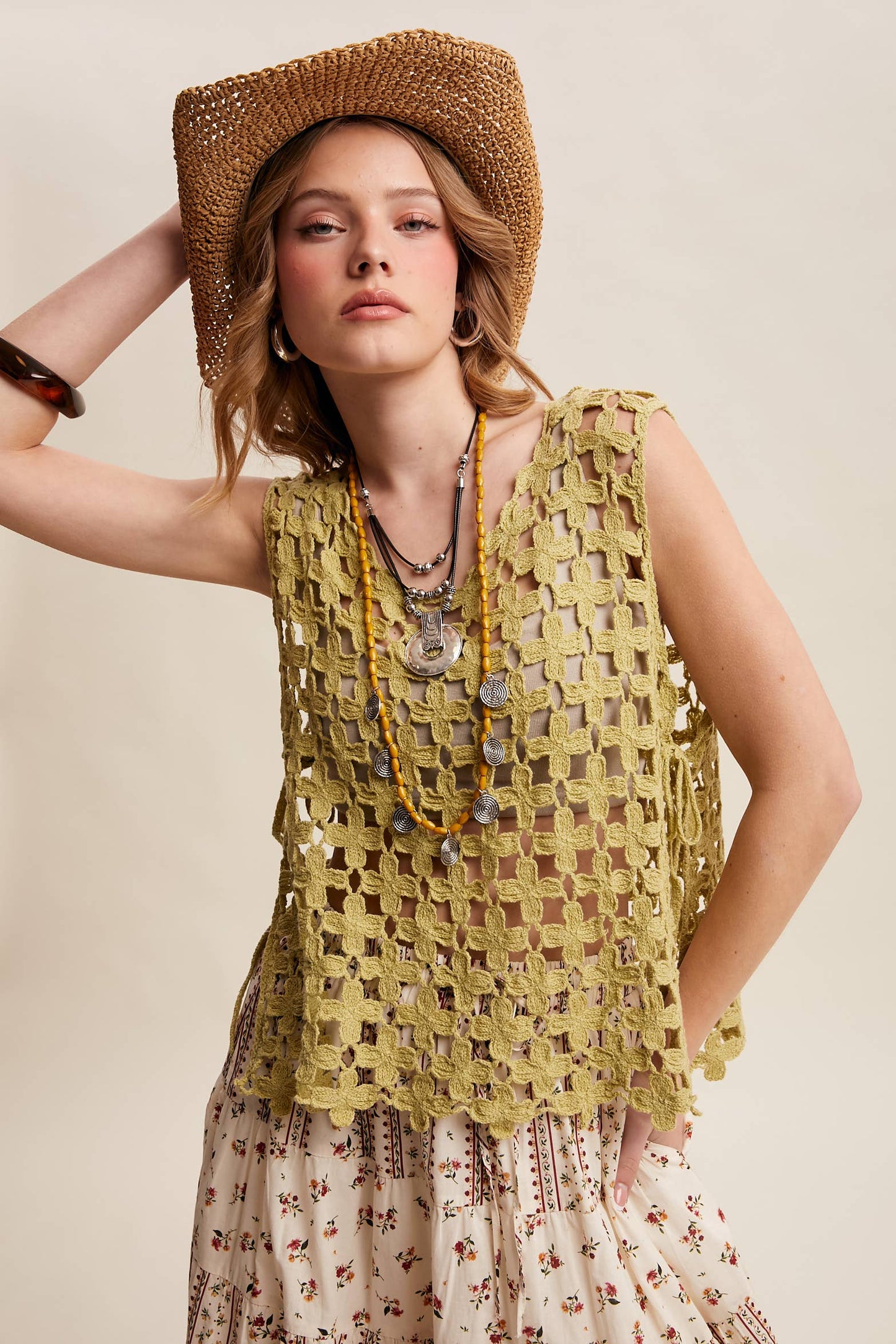 Flower Crochet Sleeveless Tank: Light Green