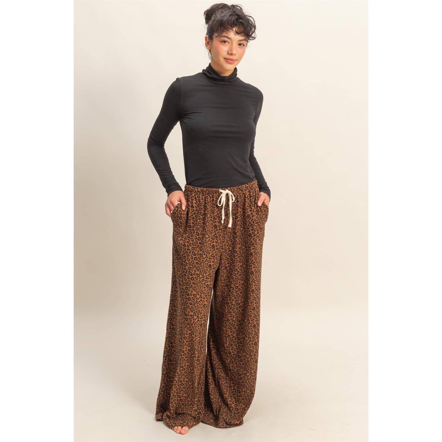 Leopard Print Wide-Leg Drawstring Comfort Pants: BROWN