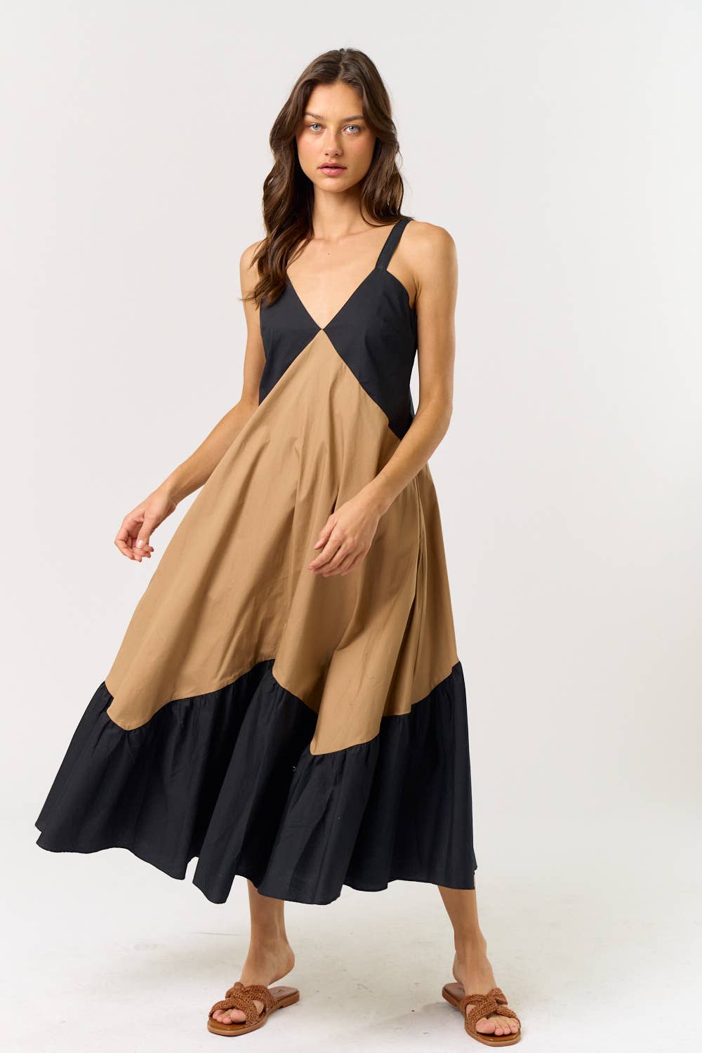 COLOR BLOCK TANK MIDI DRESS W/ POCKETS : BLACK-TAUPE