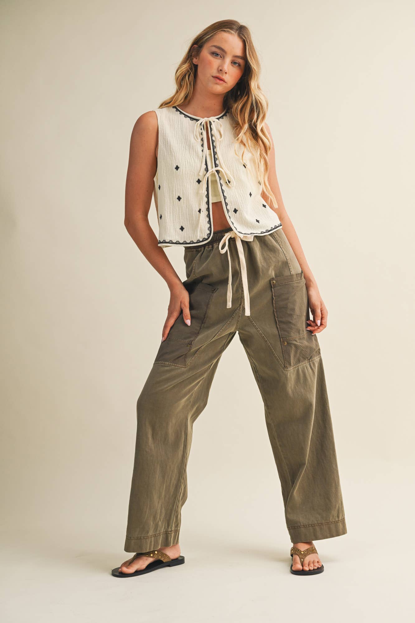 Drawstring Waist Wide Leg Utility Trouser: BURNT MOSS