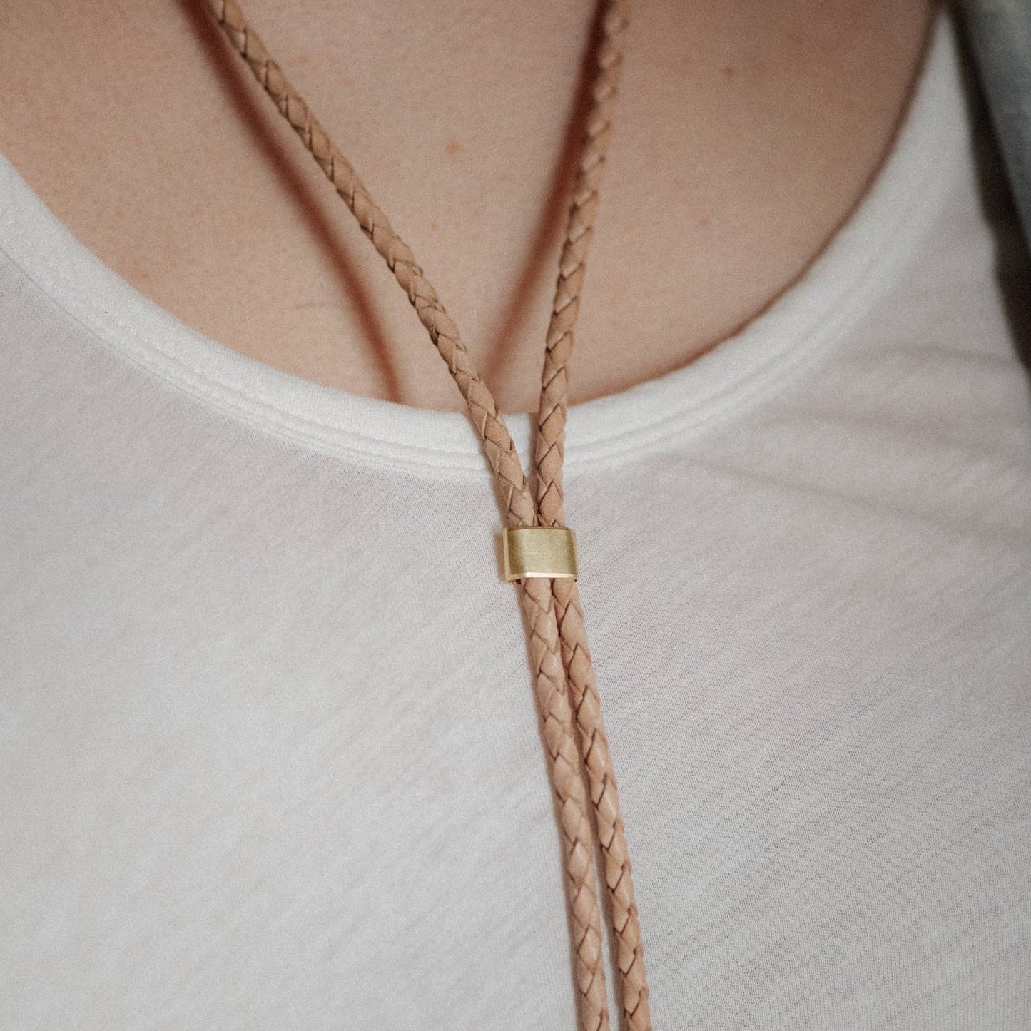 Carlile Bolo Tie: Black / Braided / Brass