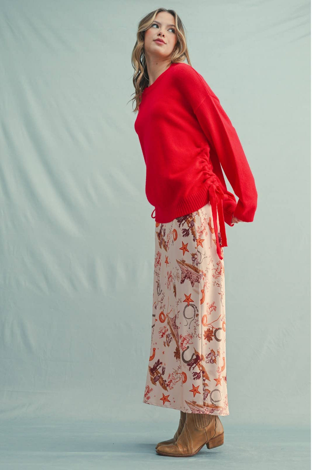 DROP SHOULDER SIDE RUCHED SWEATER: RED