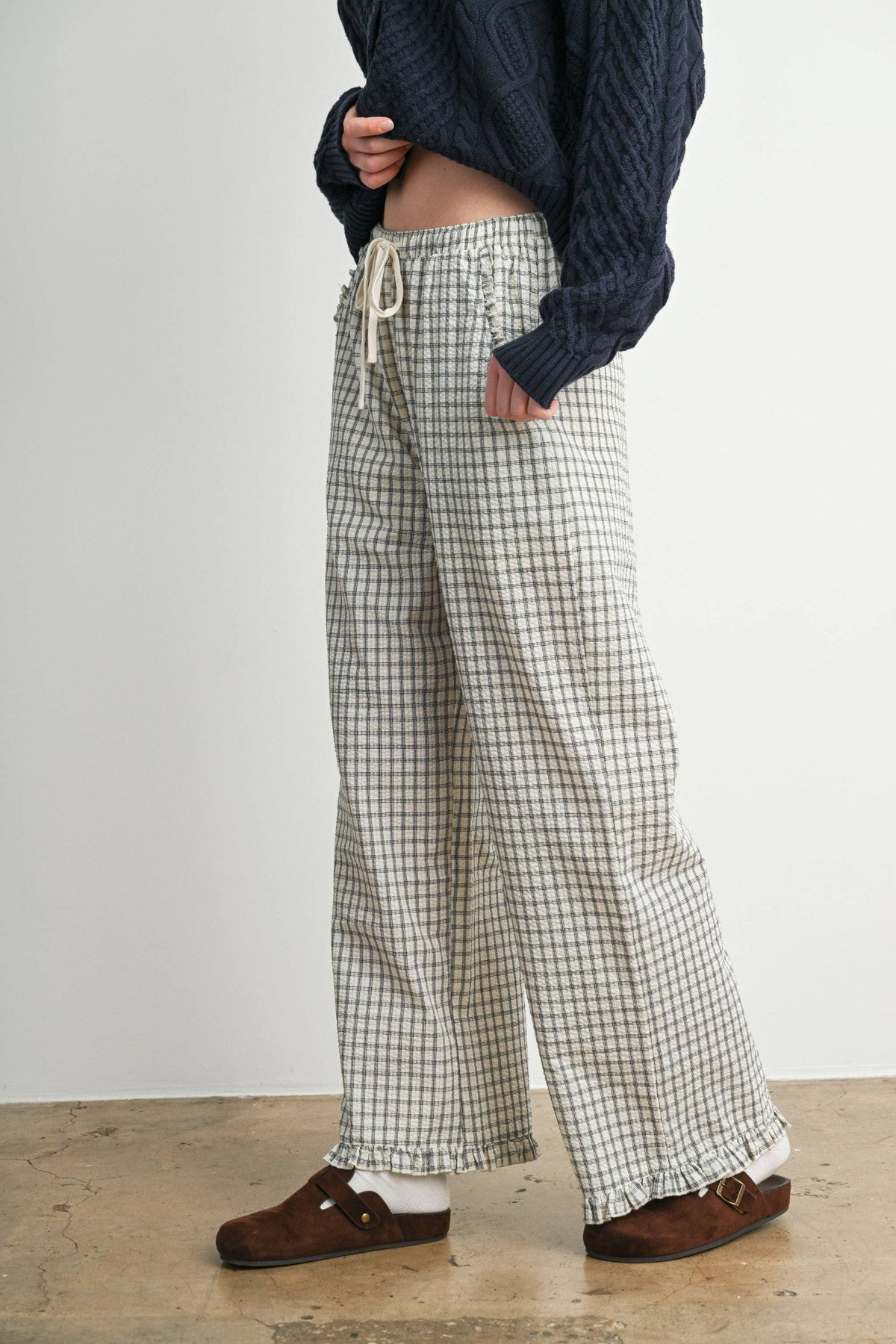 Gingham Drawstring Wide Leg Pants: IVORY